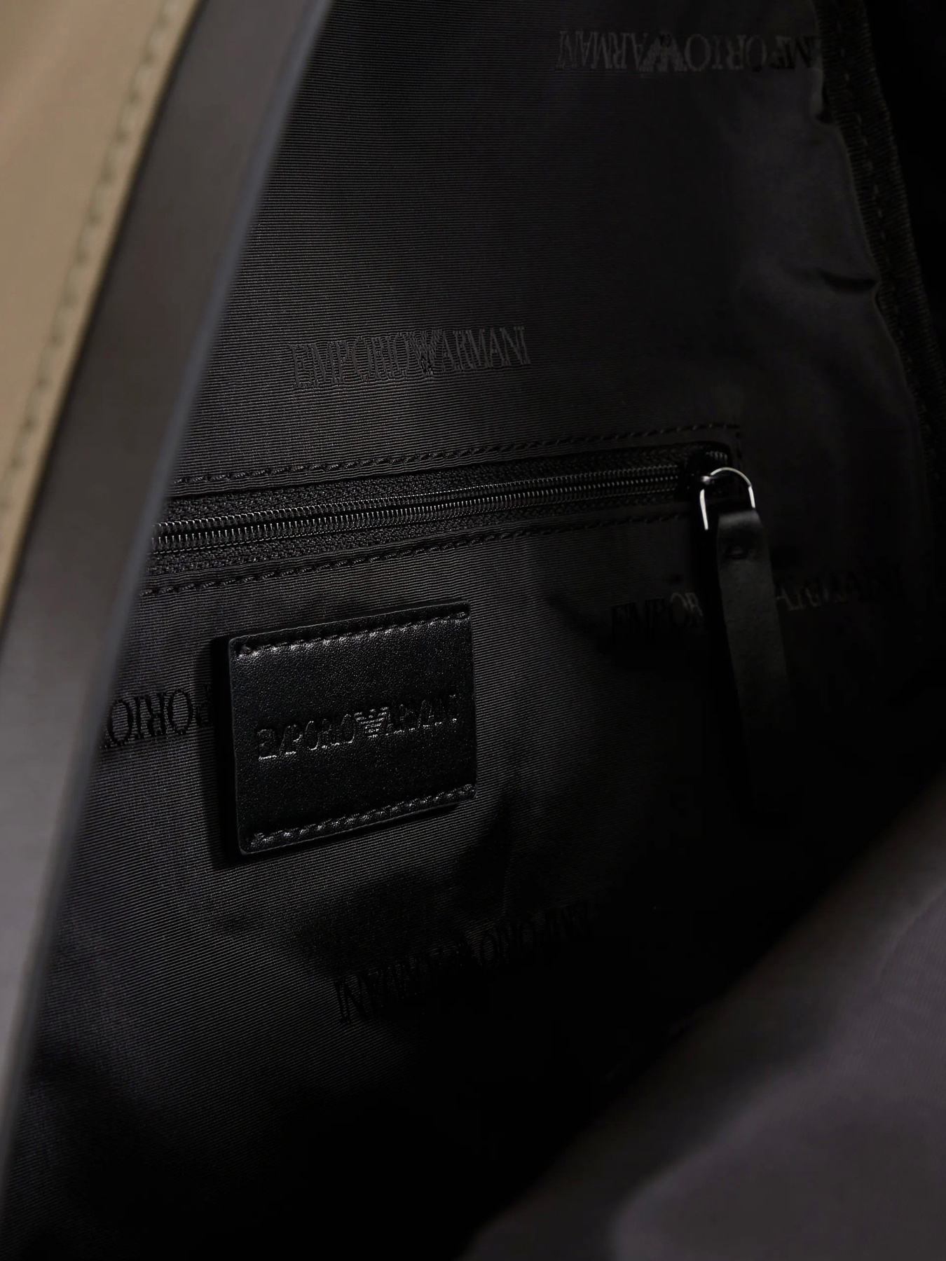 Повсякденний рюкзак Emporio Armani модель Y4O348-Y139J-80338 Фото