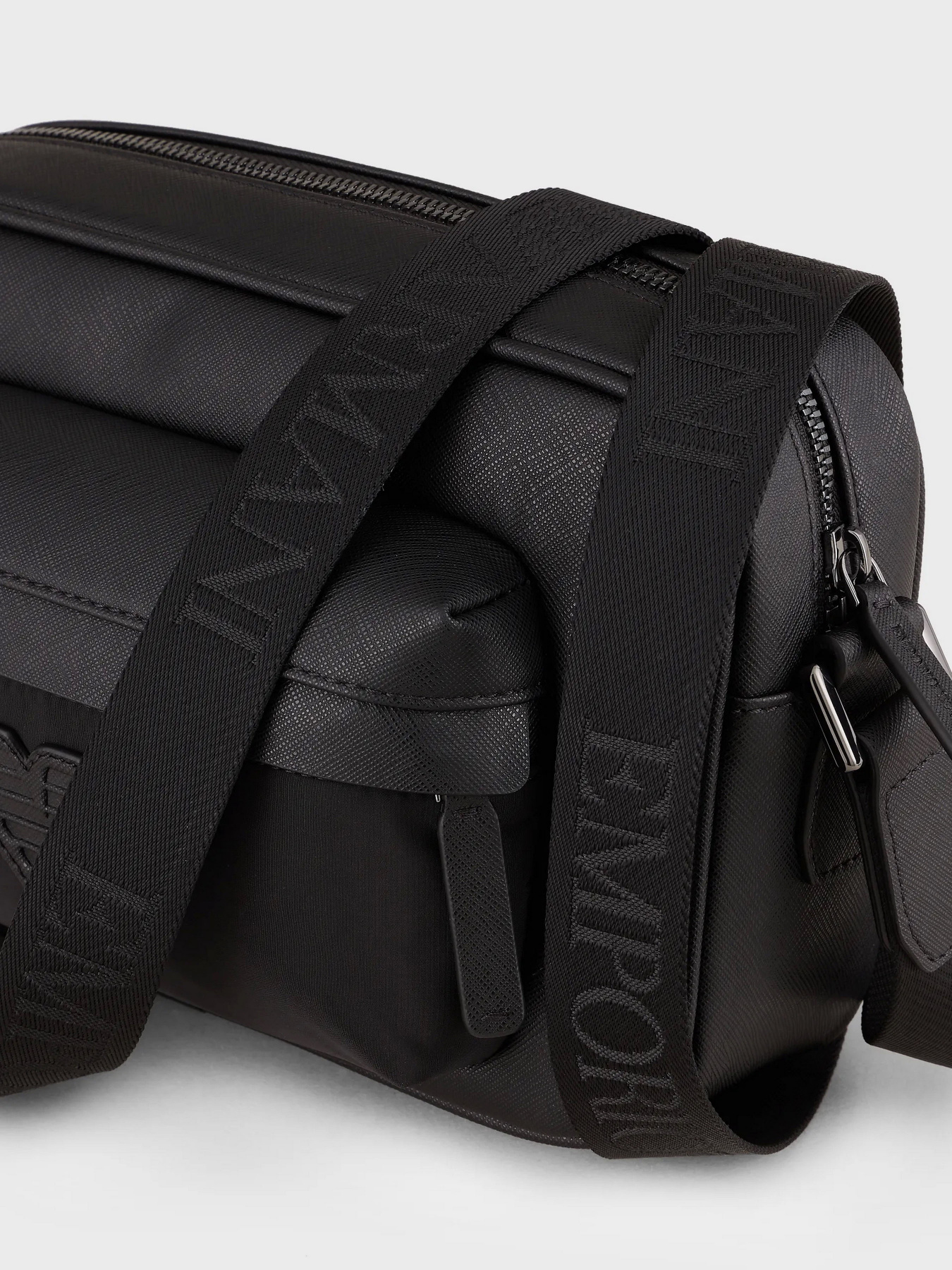 Сумка Emporio Armani модель Y4M360-Y216J-81073 Фото