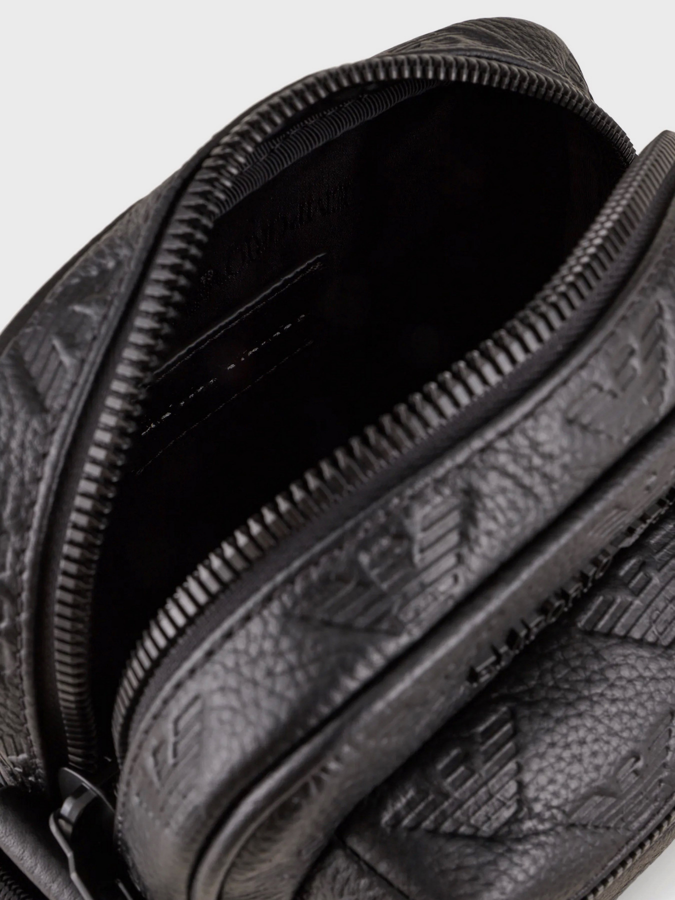 Мессенджер Emporio Armani модель Y4M365-Y142V-81072 Фото