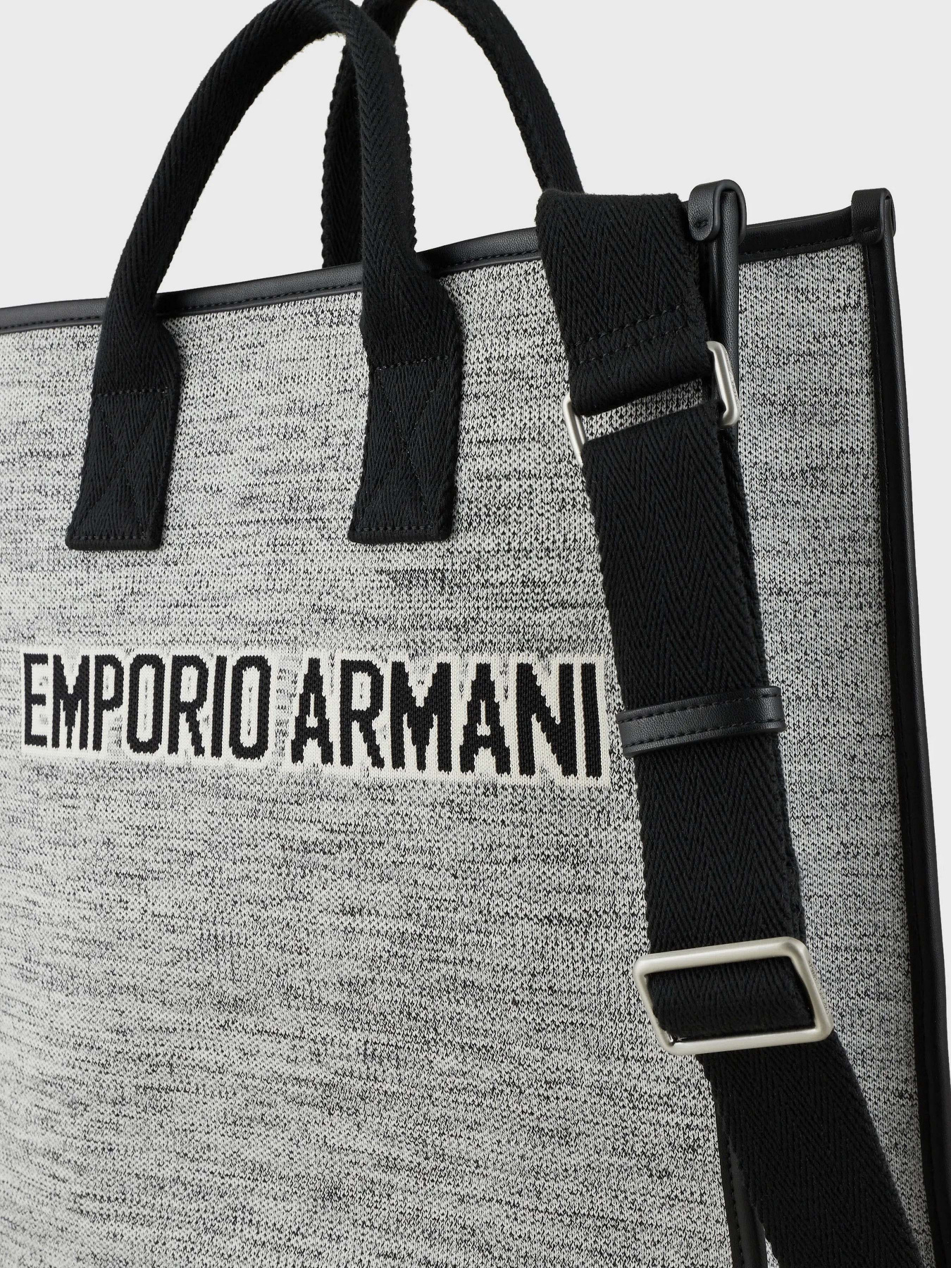 Сумка Emporio Armani модель Y4N172-Y218X-84966 Сумка Emporio Armani модель Y4N172-Y218X-84966 Фото
