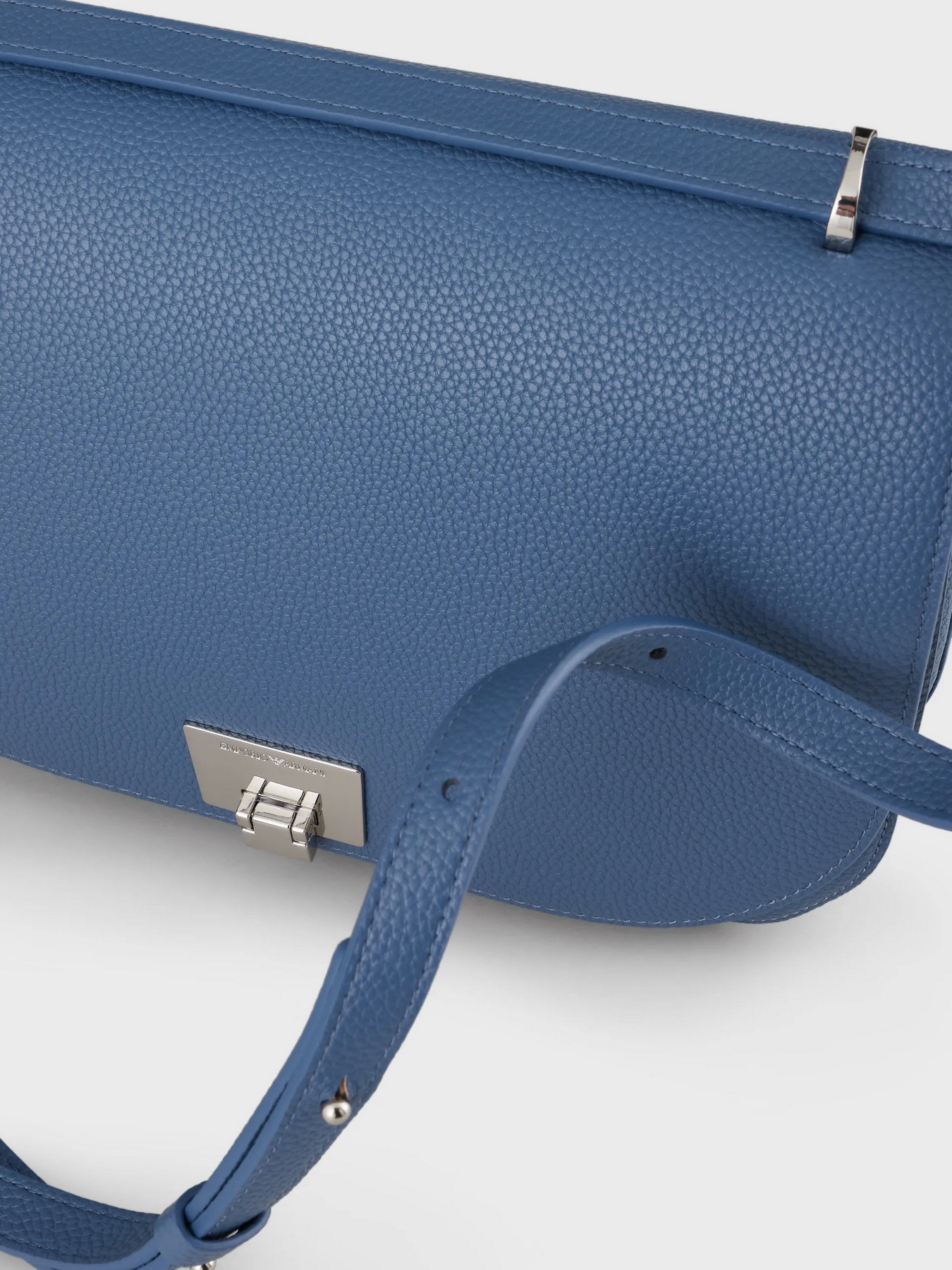 Кросс-боди Emporio Armani модель Y3B201-YFO5X-89587 Фото