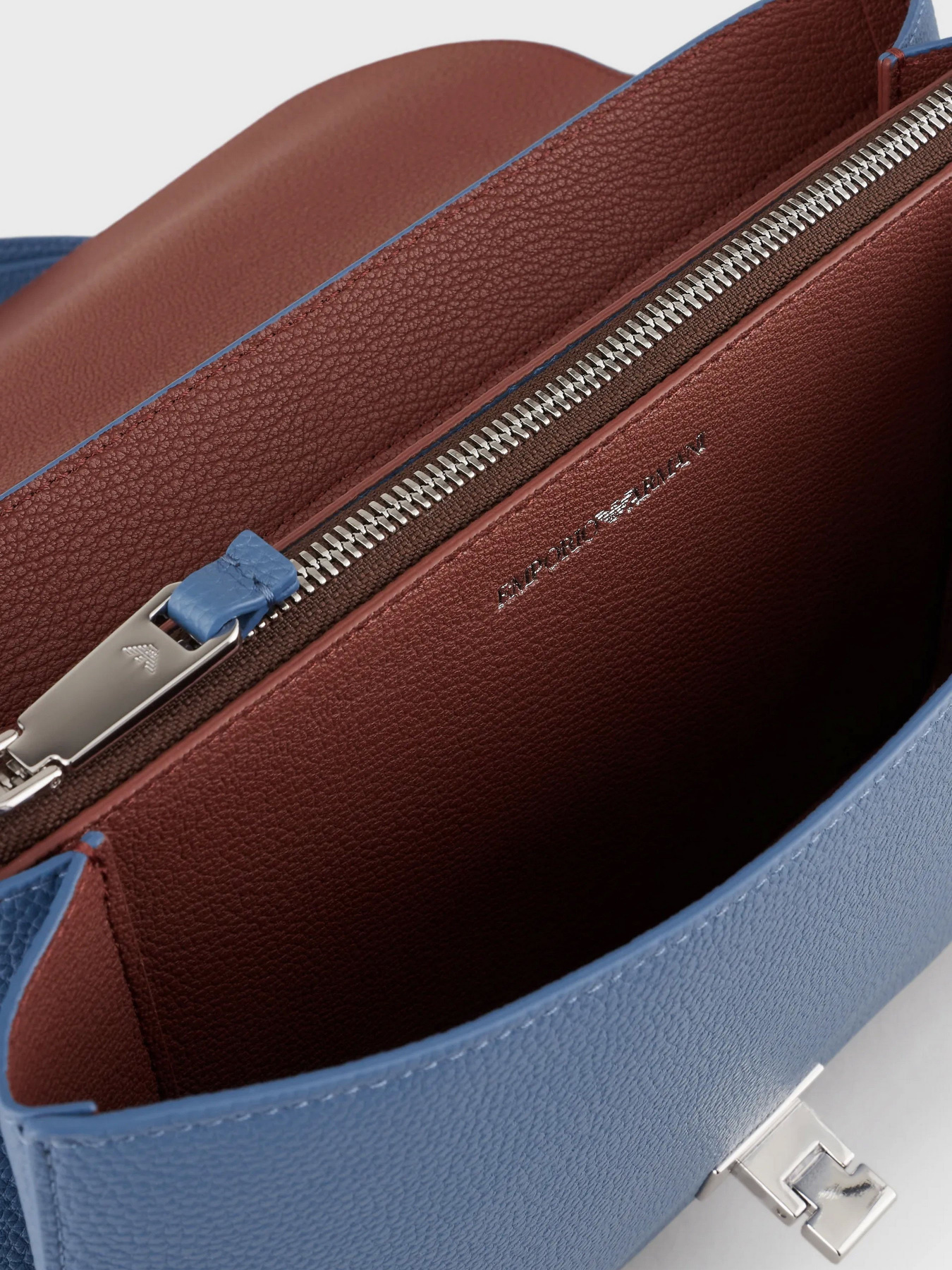 Крос-боді Emporio Armani модель Y3B201-YFO5X-89587 Фото