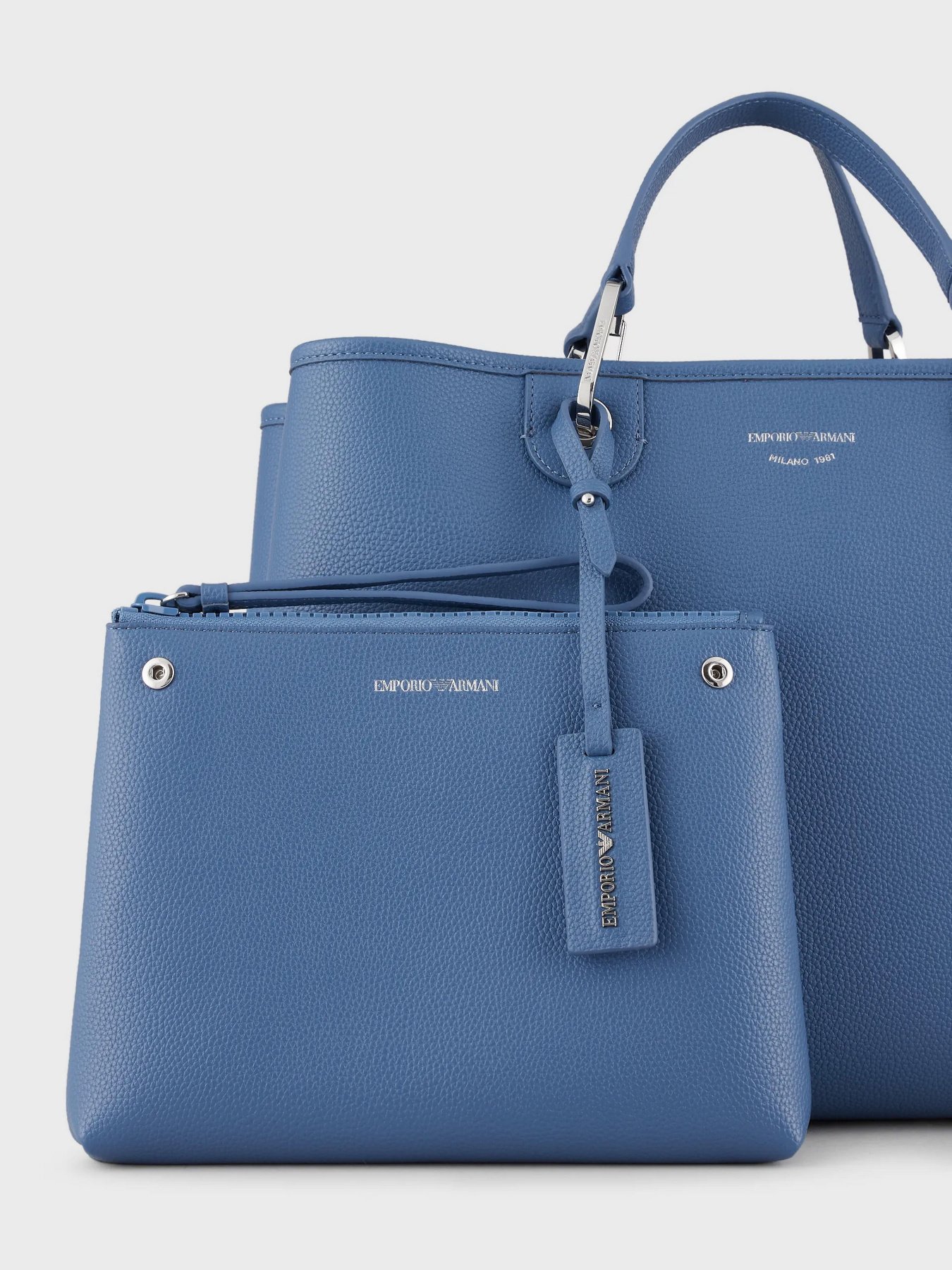 Сумка Emporio Armani MYEA модель Y3D165-YFO5E-89587 Фото