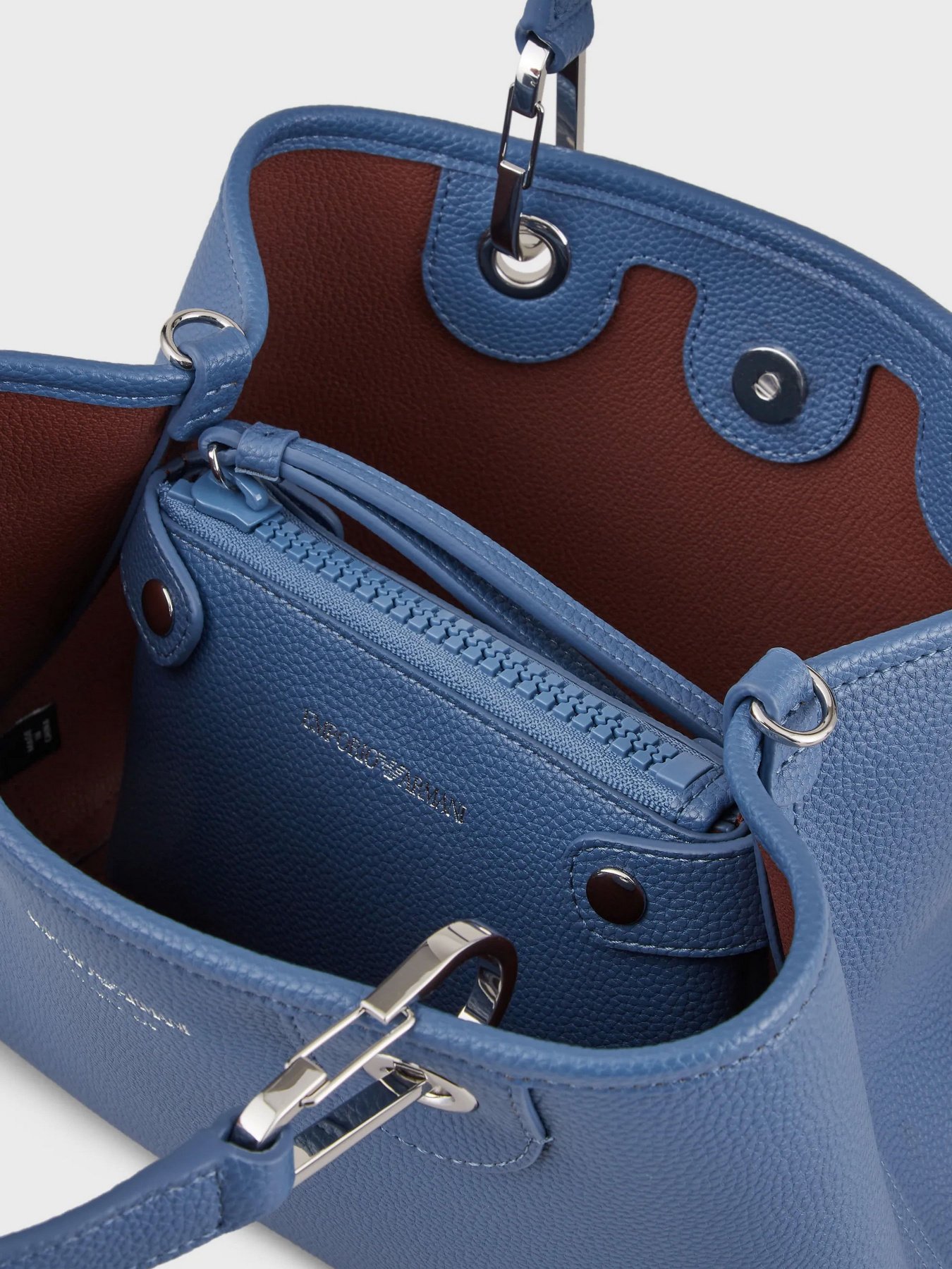 Сумка Emporio Armani MYEA модель Y3D166-YFO5E-89587 Фото