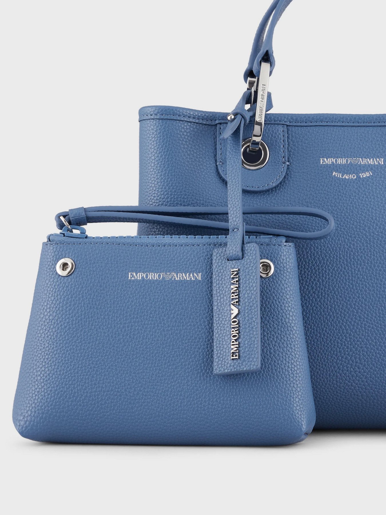 Сумка Emporio Armani MYEA модель Y3D166-YFO5E-89587 Фото