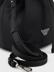 Сумка Emporio Armani Travel Essentials модель Y3E210-YVL7E-80001 Фото