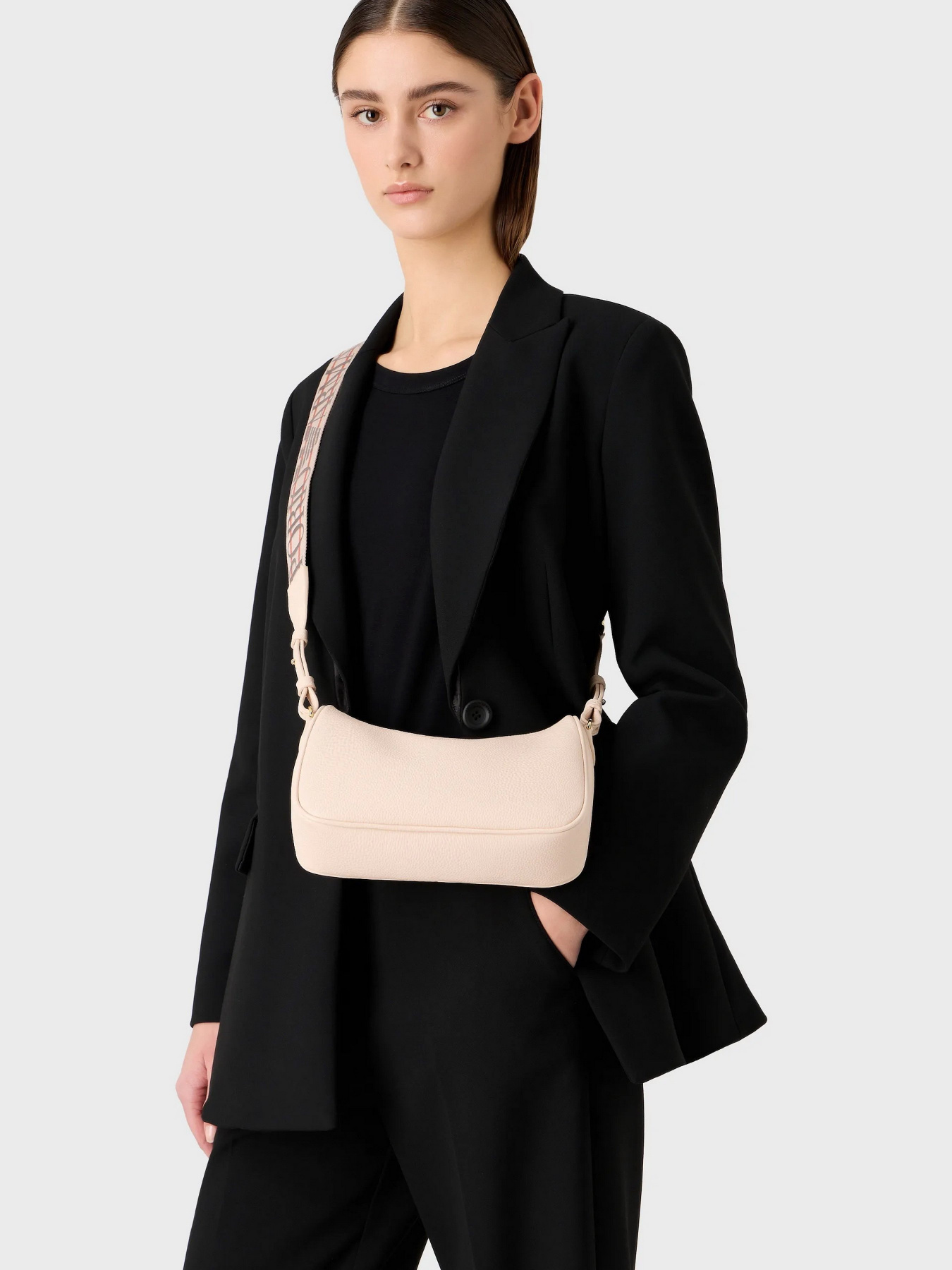 Кросс-боди Emporio Armani модель Y3H293-YFO5B-88820 Фото