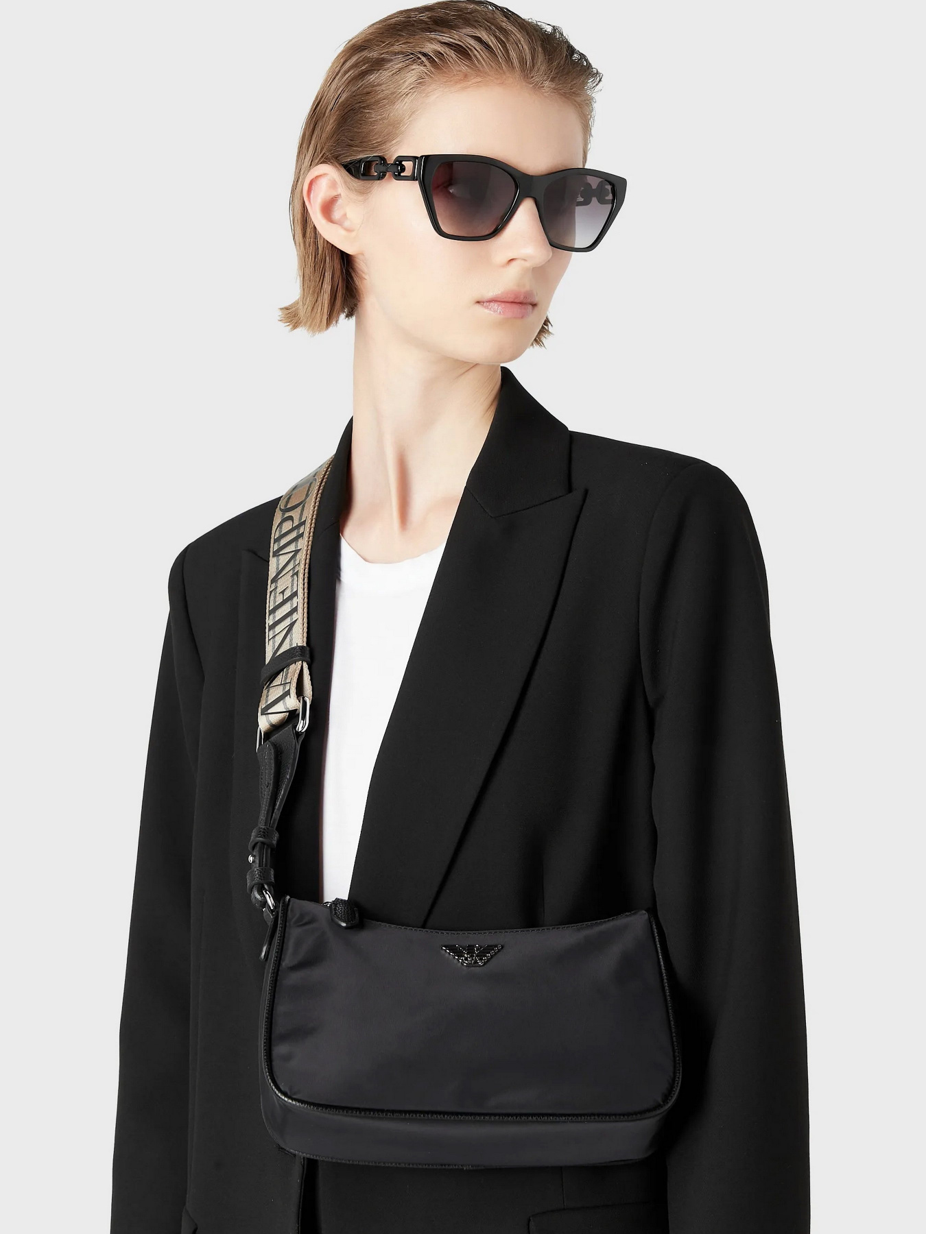 Сумка Emporio Armani Travel Essentials модель Y3H293-YVL7E-80001 Фото