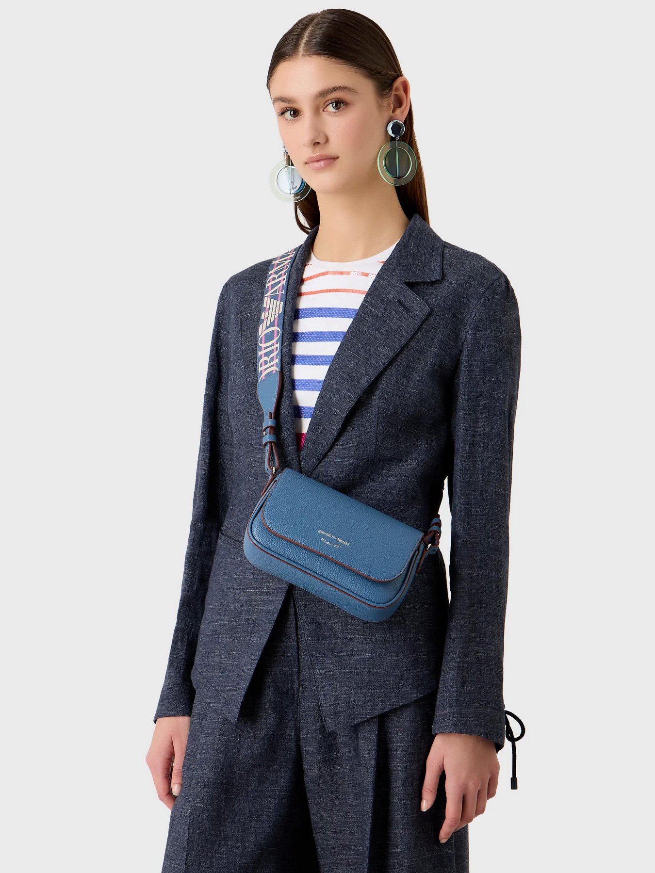 Кросс-боди Emporio Armani модель Y3H294-YFO5E-89587 Фото