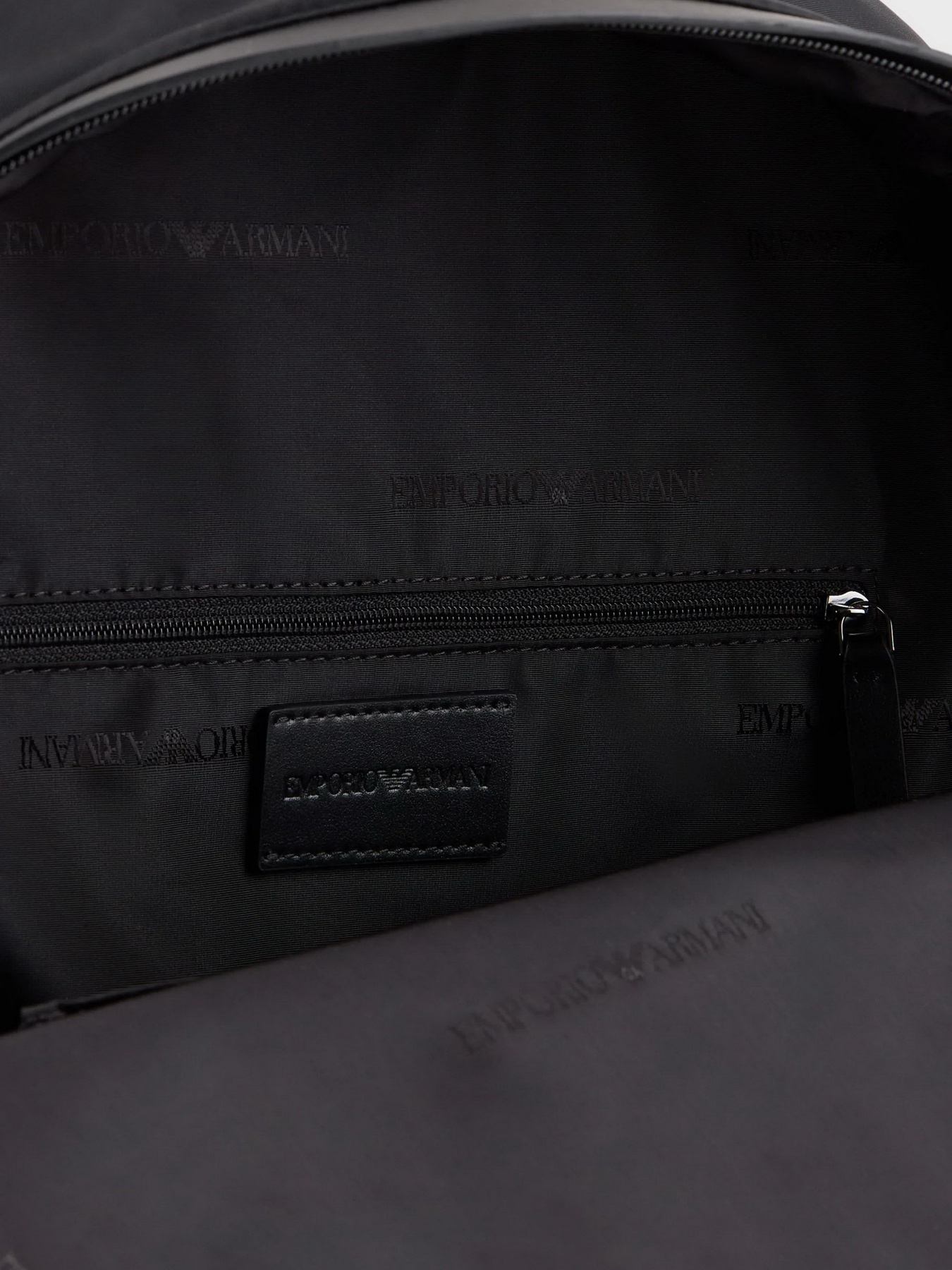 Повсякденний рюкзак Emporio Armani модель Y4O348-Y217J-80001 Фото
