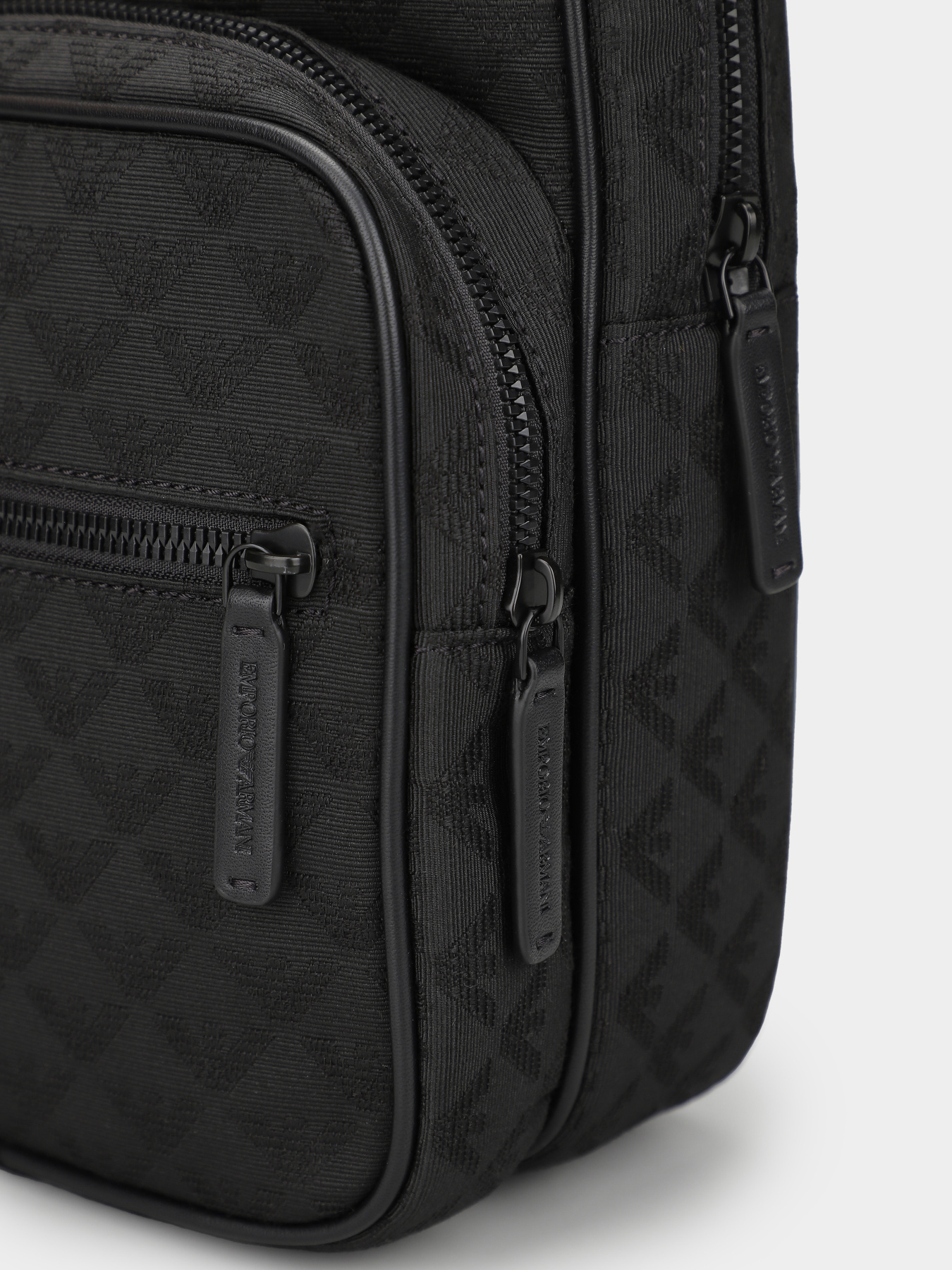 Сумка Emporio Armani модель Y4O419-Y022V-81336 Сумка Emporio Armani модель Y4O419-Y022V-81336 Фото