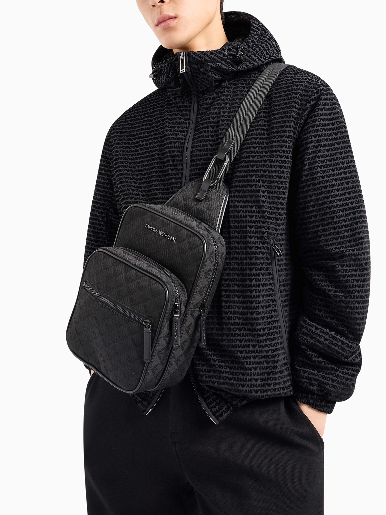 Сумка Emporio Armani модель Y4O419-Y022V-81336 Сумка Emporio Armani модель Y4O419-Y022V-81336 Фото