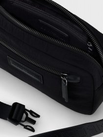 Поясная сумка Emporio Armani модель Y4O424-Y701J-80001 Поясная сумка Emporio Armani модель Y4O424-Y701J-80001 Фото