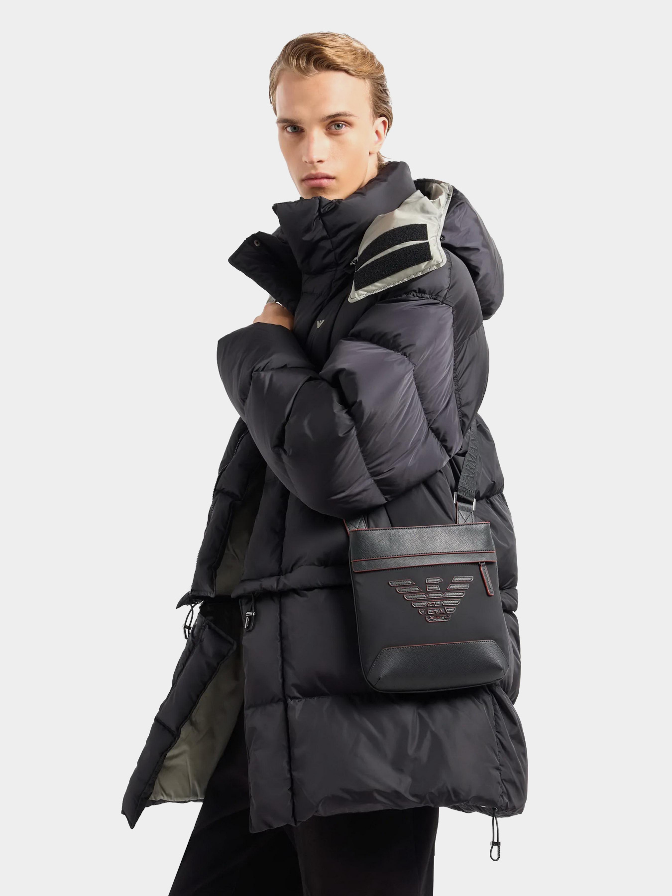 Мессенджер Emporio Armani модель Y4M185-Y216J-80557 Фото