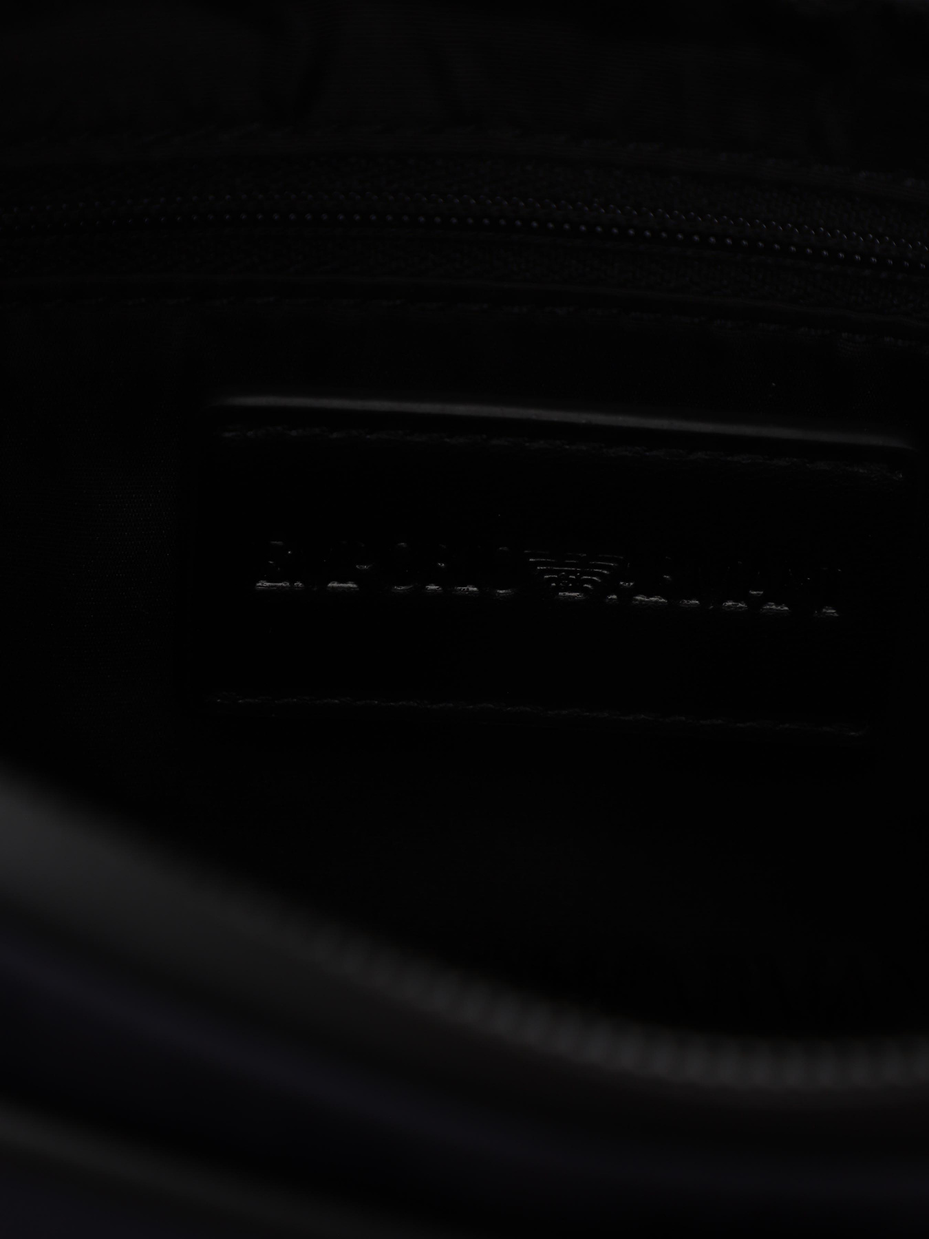 Поясная сумка Emporio Armani Travel Essentials модель Y4O427-Y700J-80033 Фото