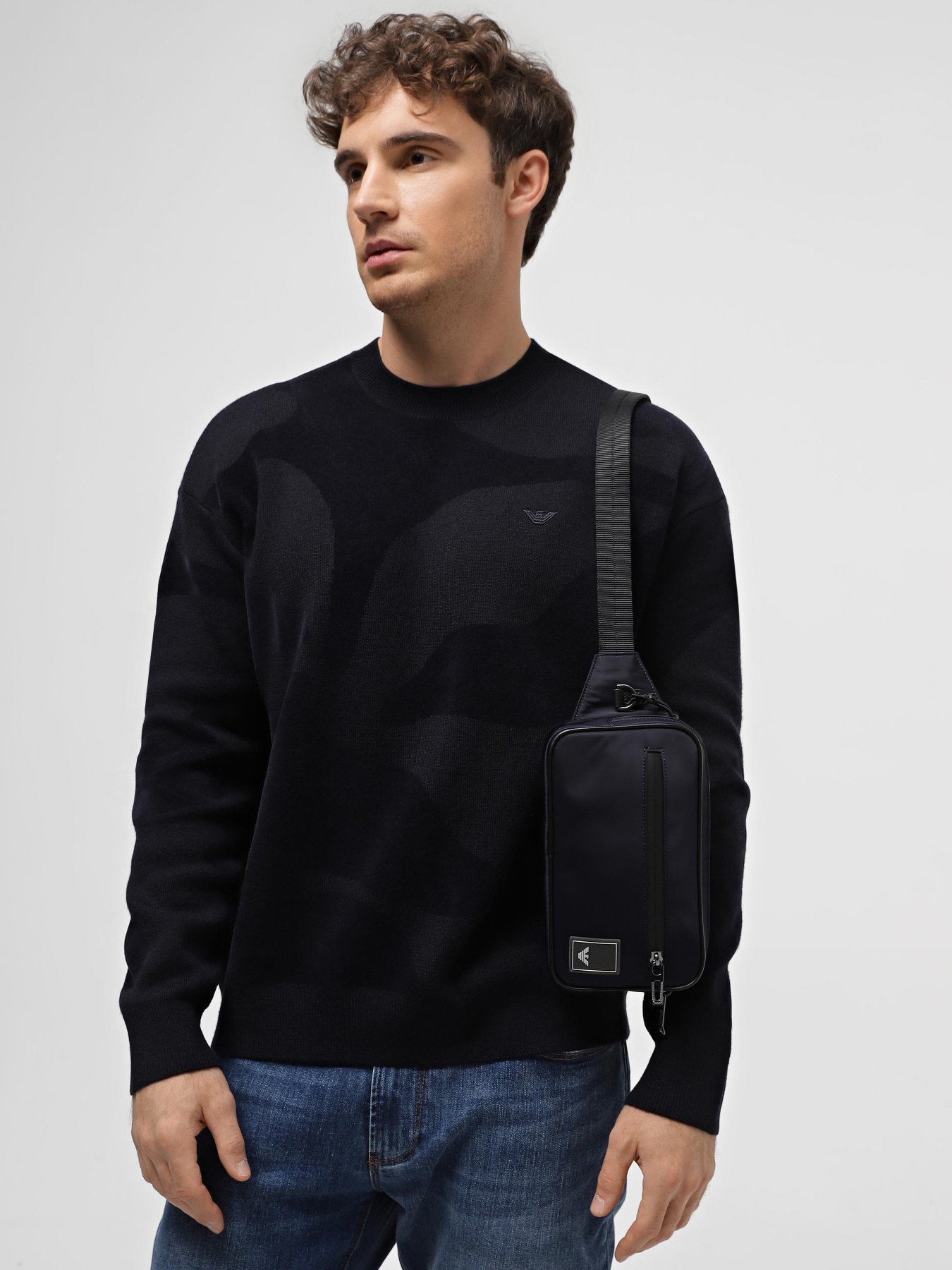 Поясная сумка Emporio Armani Travel Essentials модель Y4O427-Y700J-80033 Фото