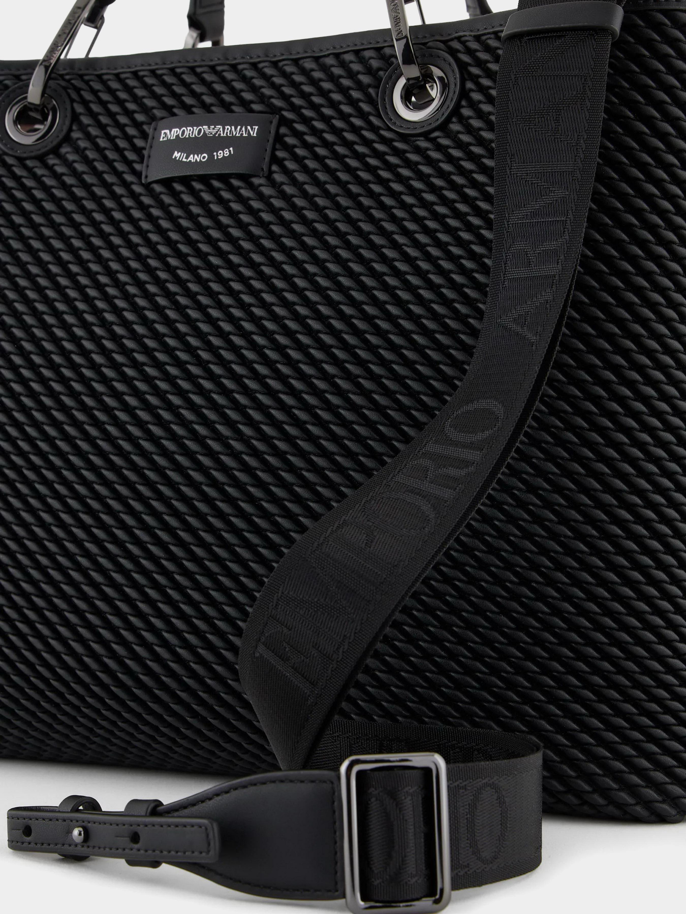 Сумка Emporio Armani модель Y3D165-YVZ9I-80001 Фото