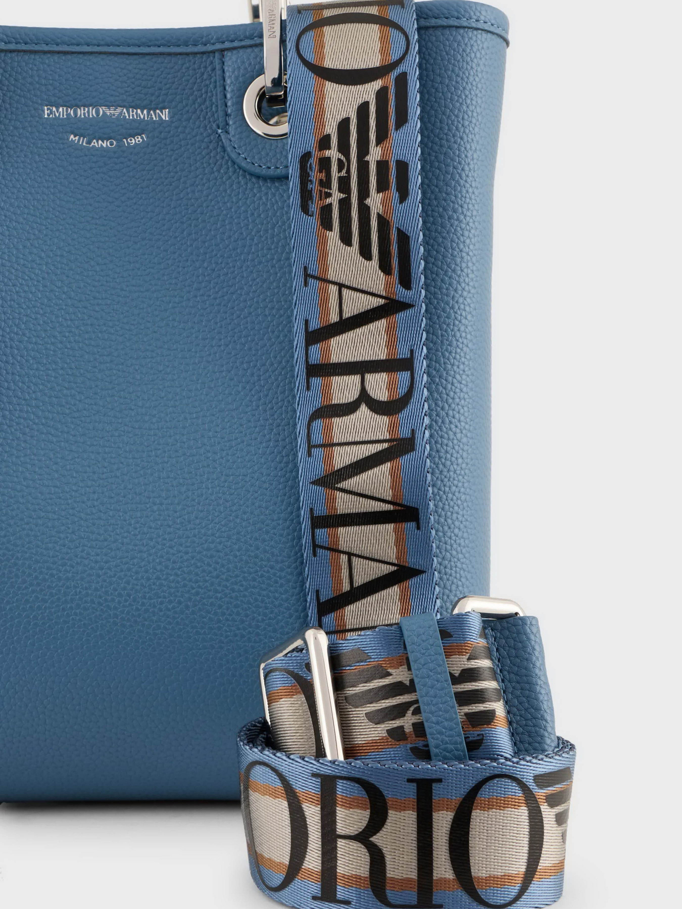 Сумка Emporio Armani модель Y3D255-YFO5E-80569 Фото