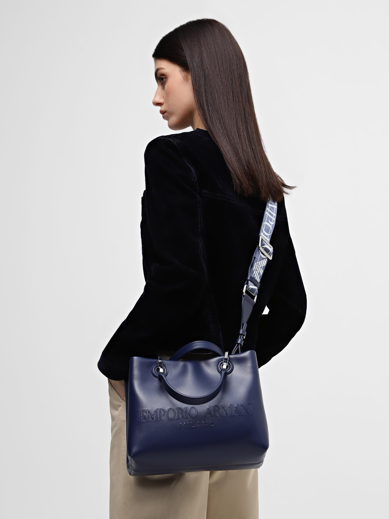 Сумка Emporio Armani Myea модель Y3D166-YWN3E-80305 Фото