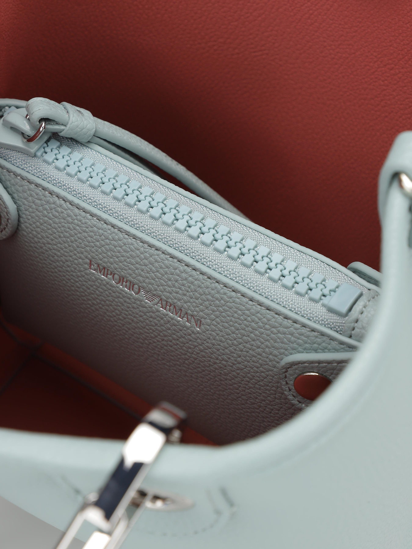 Сумка Emporio Armani Myea модель Y3D255-YFO5E-80653 Фото