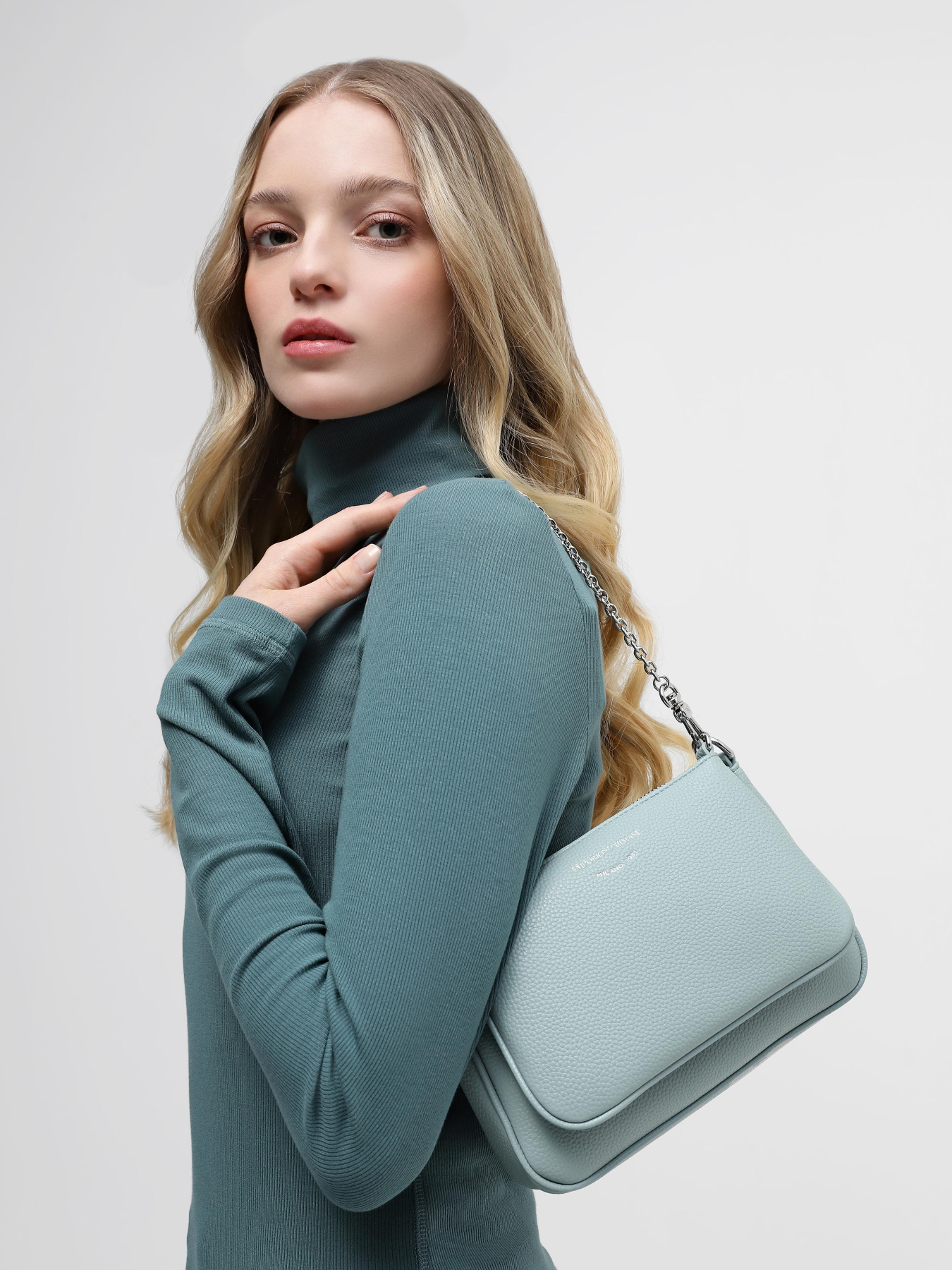 Сумка Emporio Armani Myea модель Y3H317-YFO5E-80653 Фото