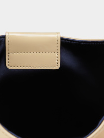 Сумка Emporio Armani модель Y3H324-YWO4E-80356 Фото