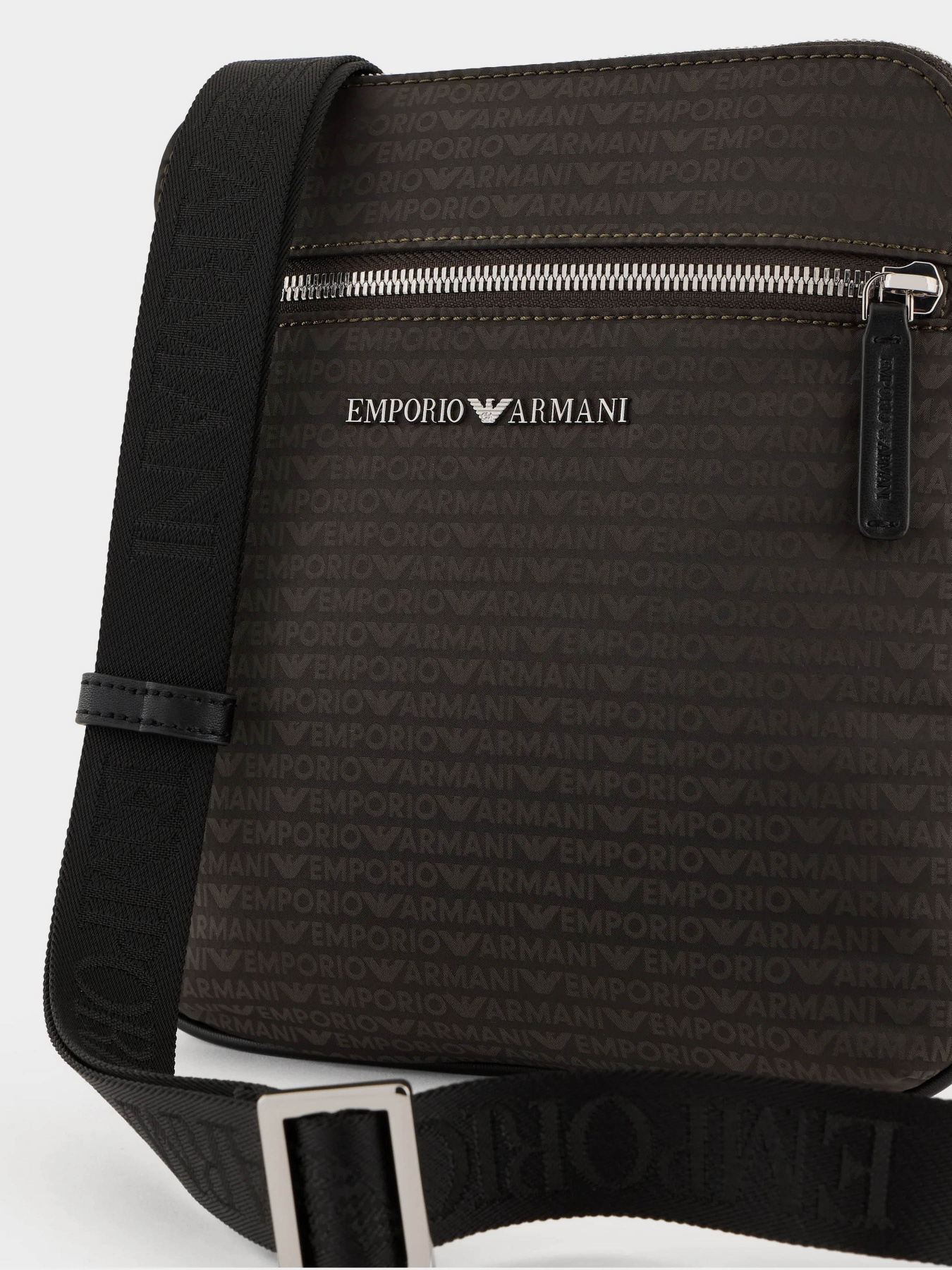 Мессенджер Emporio Armani модель Y4M425-YQ76E-88294 Фото