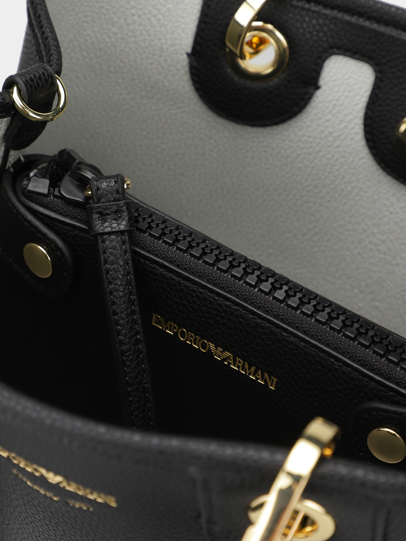 Сумка Emporio Armani модель EW000361-AF12103-MC032 Фото