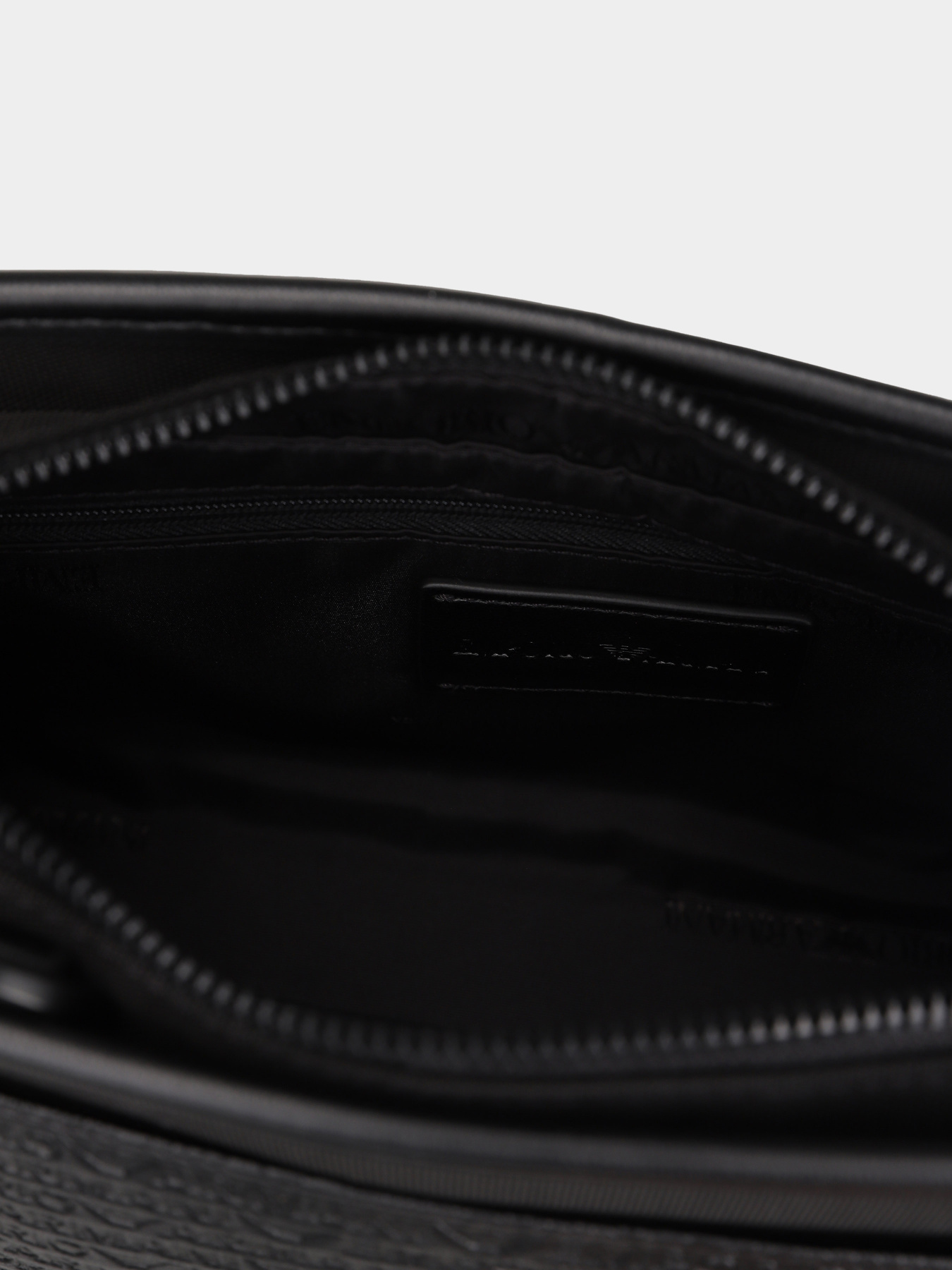 Кросс-боди Emporio Armani модель Y4M427-YQ78K-81073 Фото