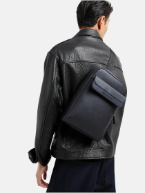 Сумка Emporio Armani модель Y4O453-YQ75I-87872 Сумка Emporio Armani модель Y4O453-YQ75I-87872 Фото