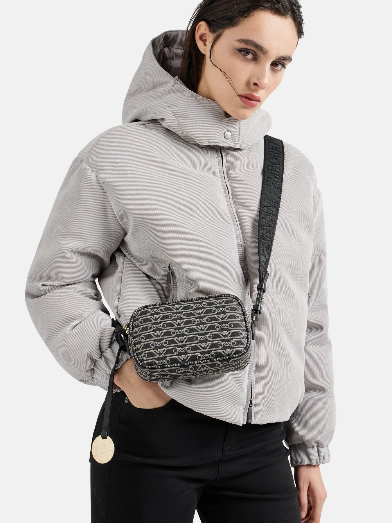 Кросс-боди Emporio Armani модель EW000537-AF11951-FC033 Кросс-боди Emporio Armani модель EW000537-AF11951-FC033 Фото