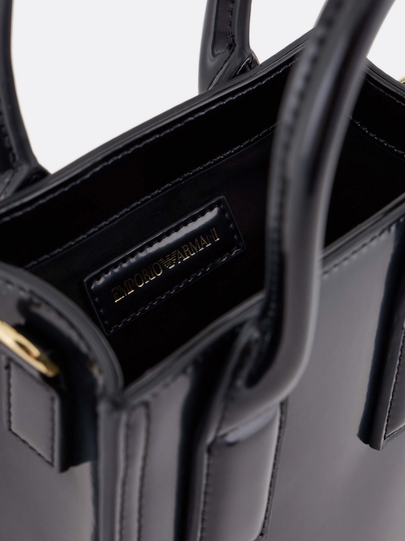 Сумка Emporio Armani модель Y3H339-YWE2D-80001 Сумка Emporio Armani модель Y3H339-YWE2D-80001 Фото