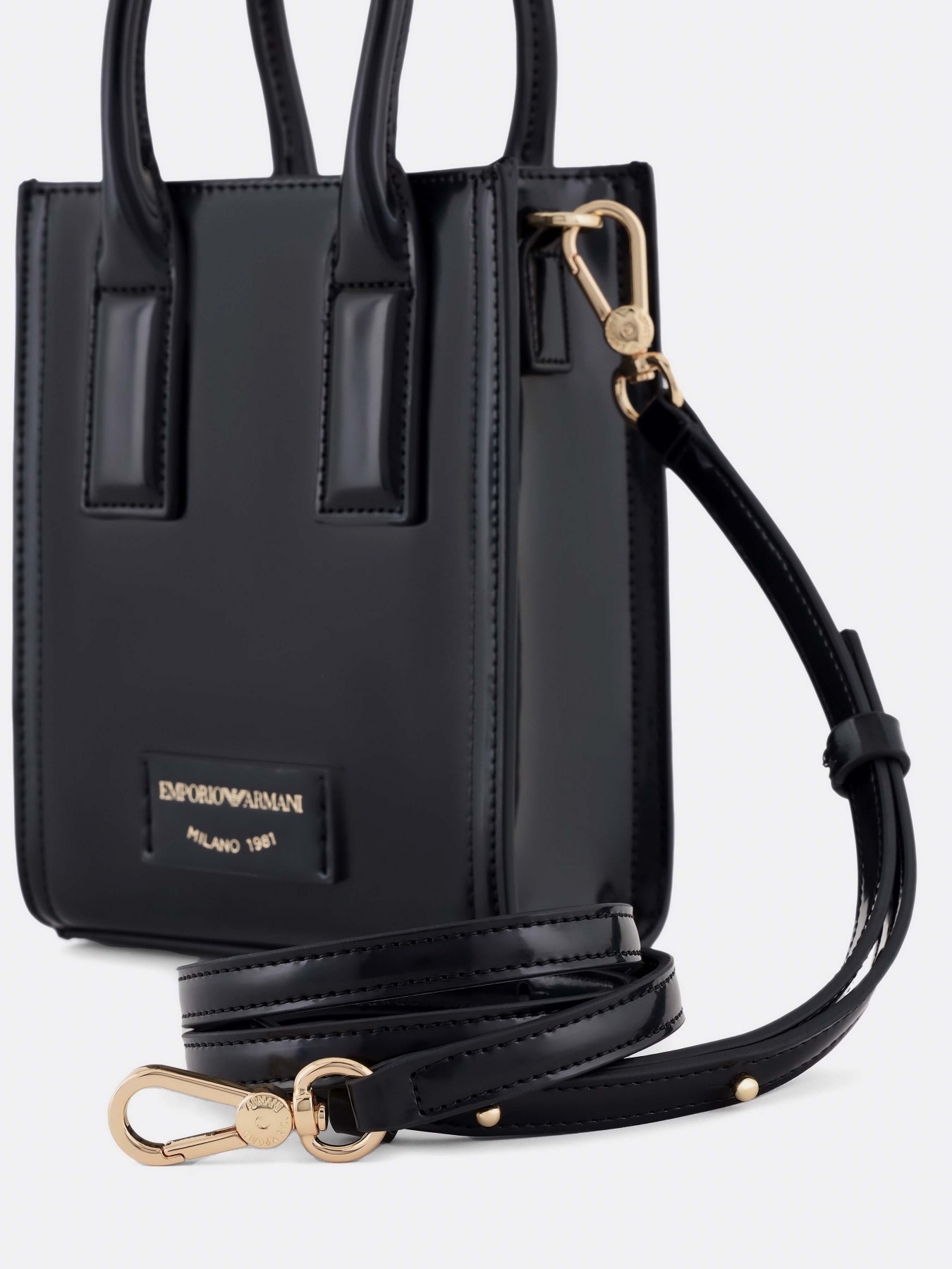 Сумка Emporio Armani модель Y3H339-YWE2D-80001 Сумка Emporio Armani модель Y3H339-YWE2D-80001 Фото