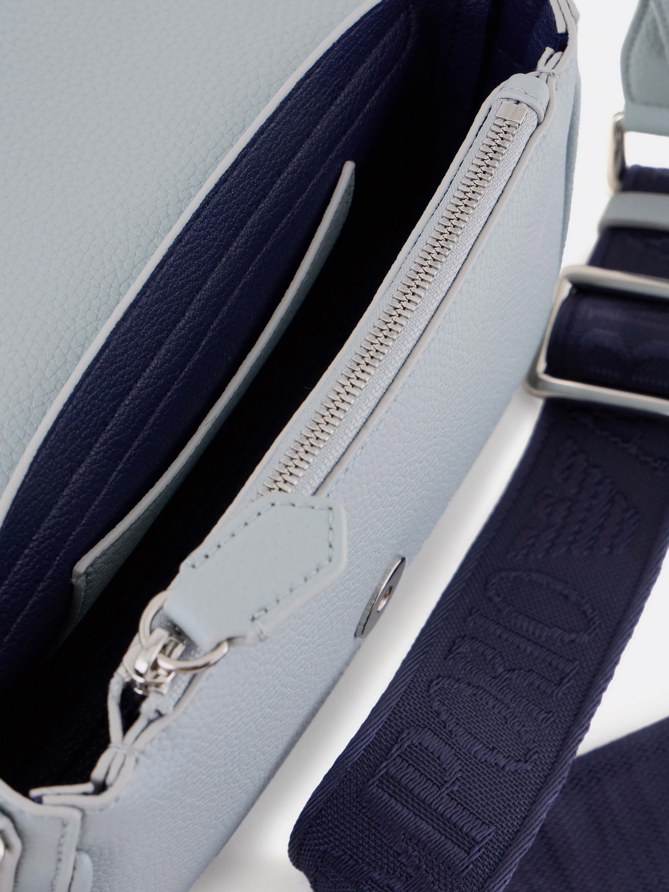 Сумка Emporio Armani модель EW000538-AF12036-M8052 Фото