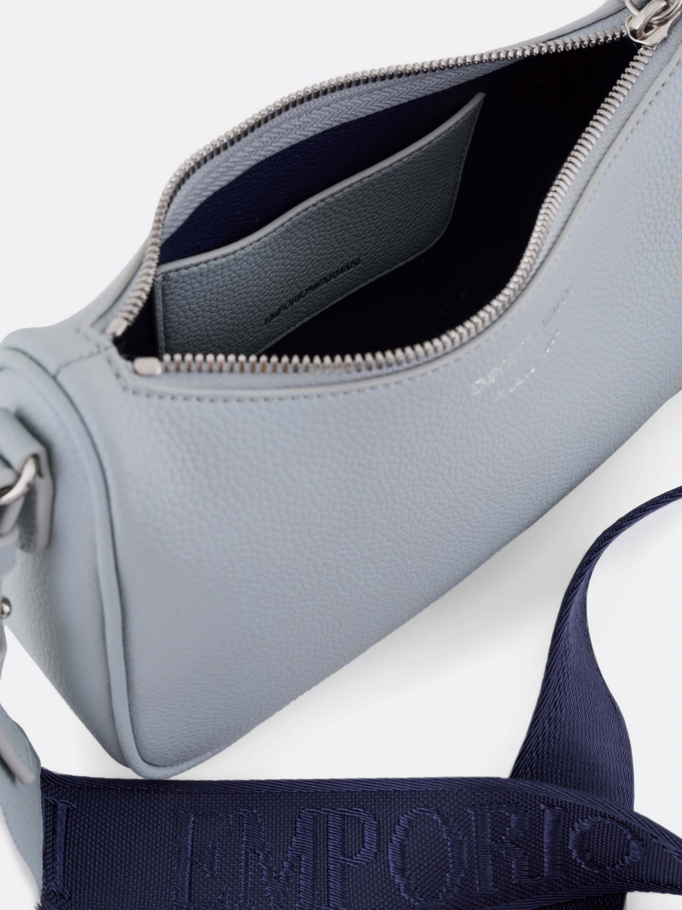 Сумка Emporio Armani модель EW000539-AF12036-M8052 Сумка Emporio Armani модель EW000539-AF12036-M8052 Фото