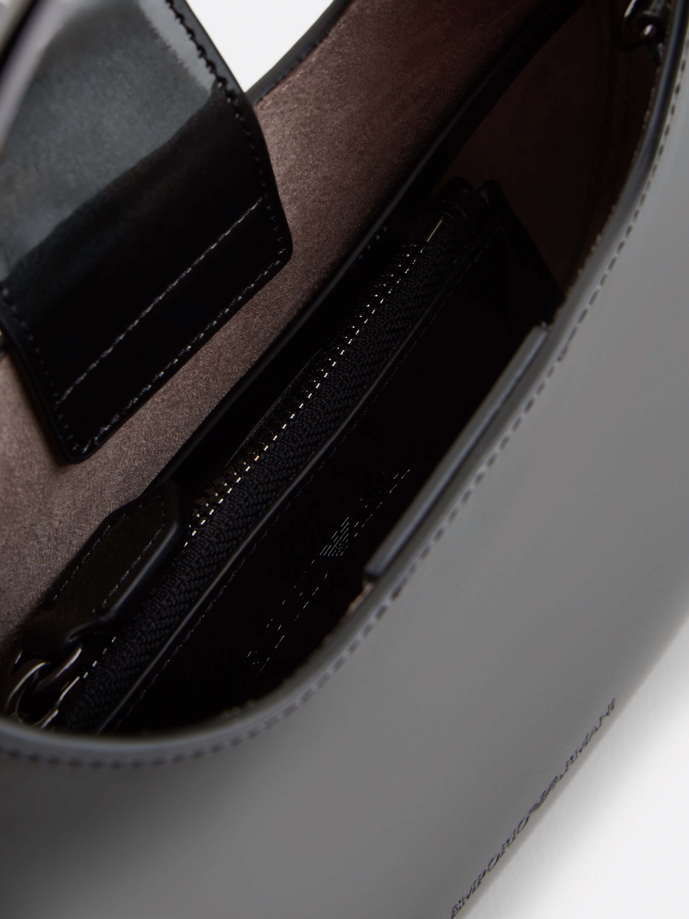 Сумка Emporio Armani модель Y3H340-YZZ4X-80803 Сумка Emporio Armani модель Y3H340-YZZ4X-80803 Фото