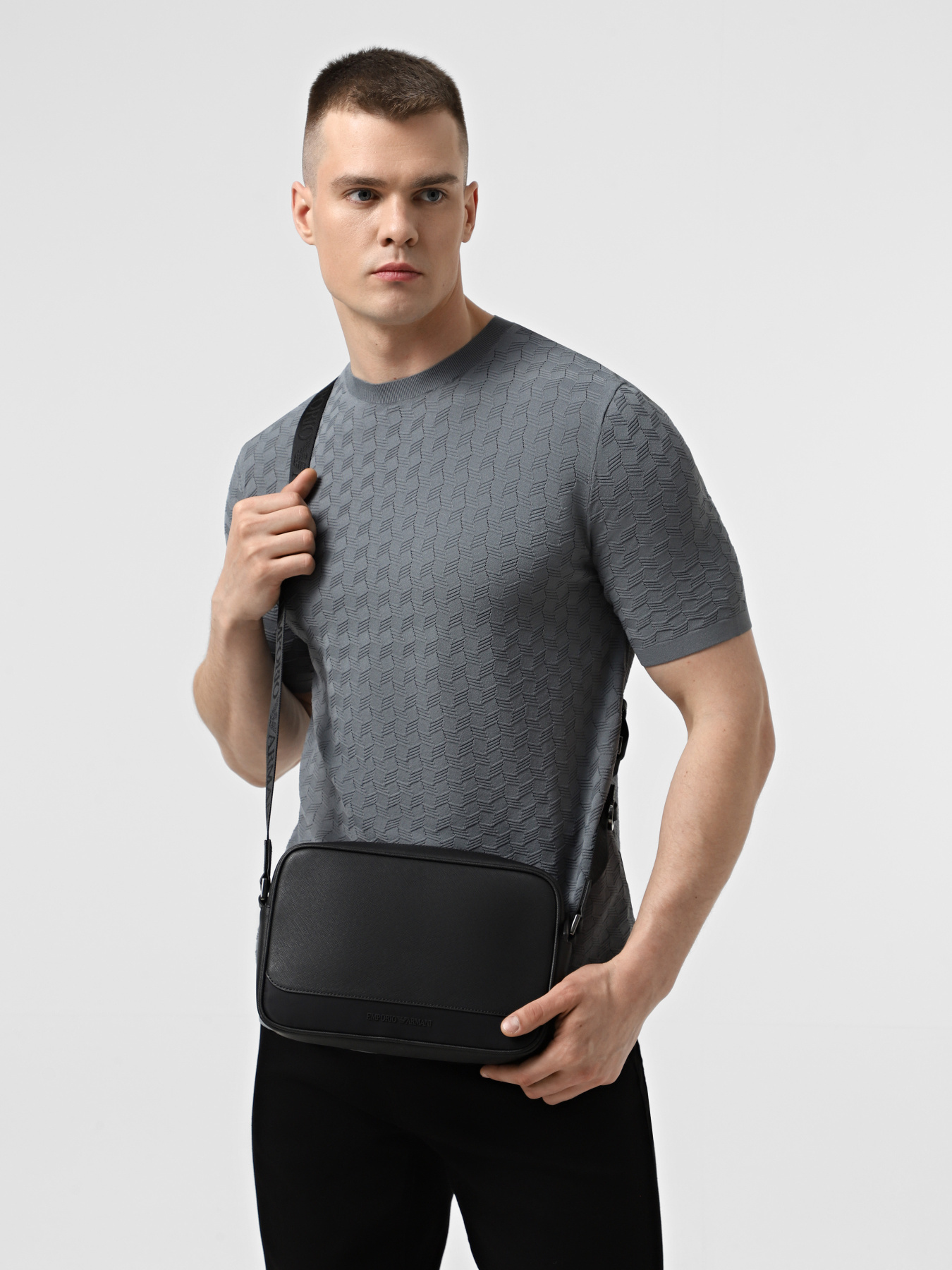 Сумка Emporio Armani модель EM001783-AF13670-UC001 Фото