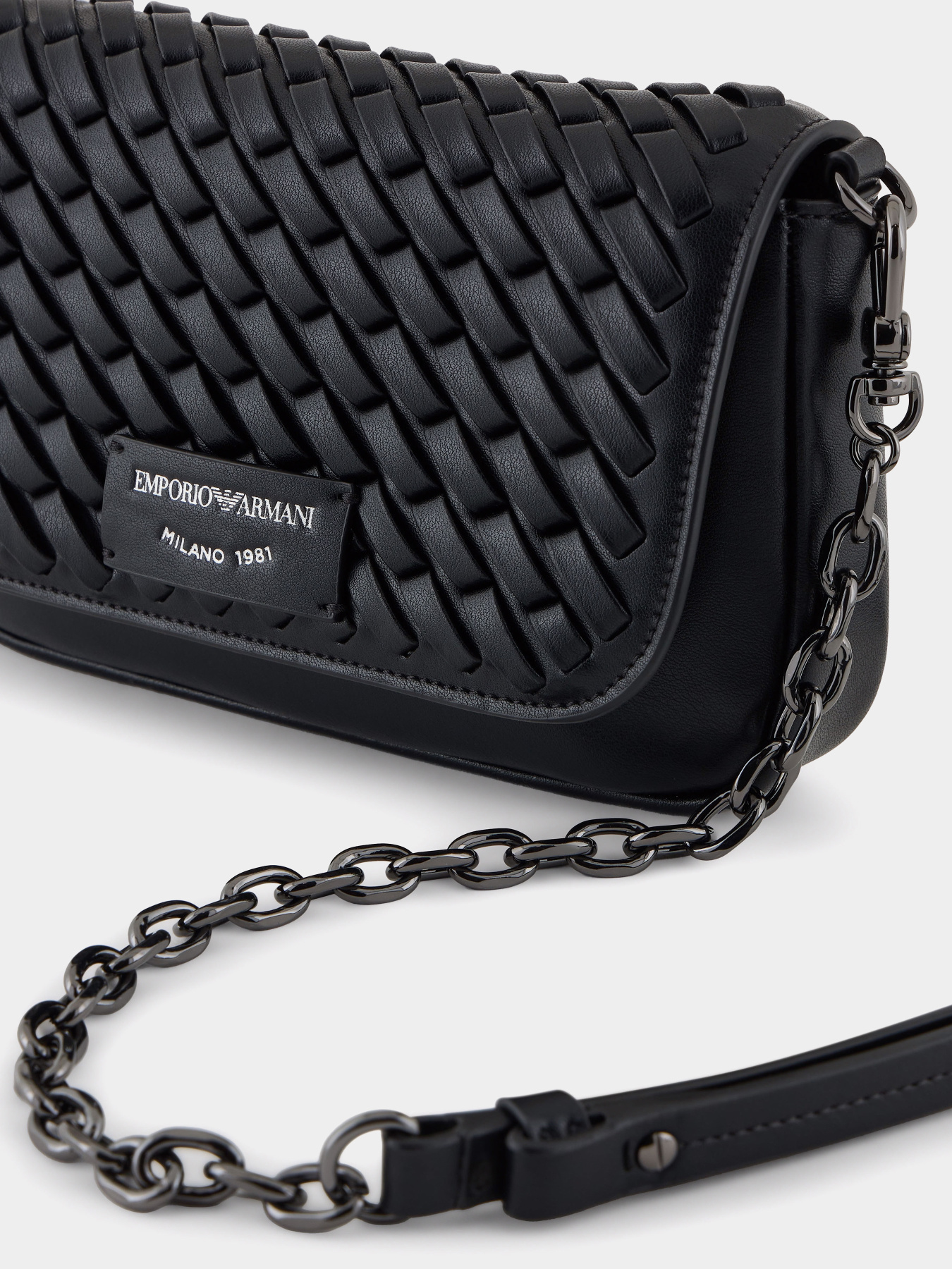 Кросс-боди Emporio Armani модель EW001923-AF15874-UC001 Кросс-боди Emporio Armani модель EW001923-AF15874-UC001 Фото