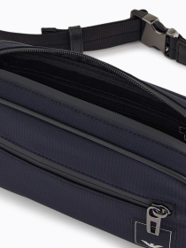 Поясная сумка Emporio Armani Travel Essentials модель EM000088-AF13841-UB118 Поясная сумка Emporio Armani Travel Essentials модель EM000088-AF13841-UB118 Фото
