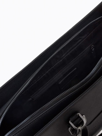 Сумка Emporio Armani модель EM001574-AF13788-UC001 Сумка Emporio Armani модель EM001574-AF13788-UC001 Фото