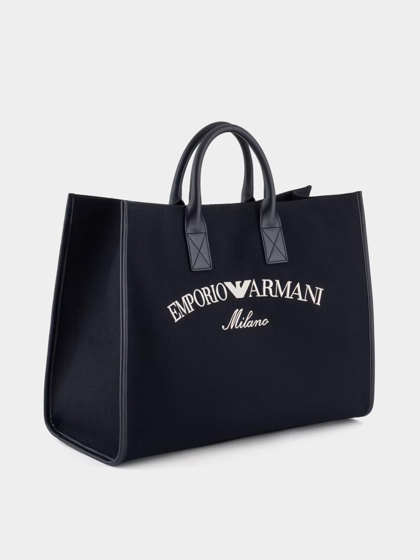 Дорожная сумка Emporio Armani модель EM001617-AF14671-UB118 Фото