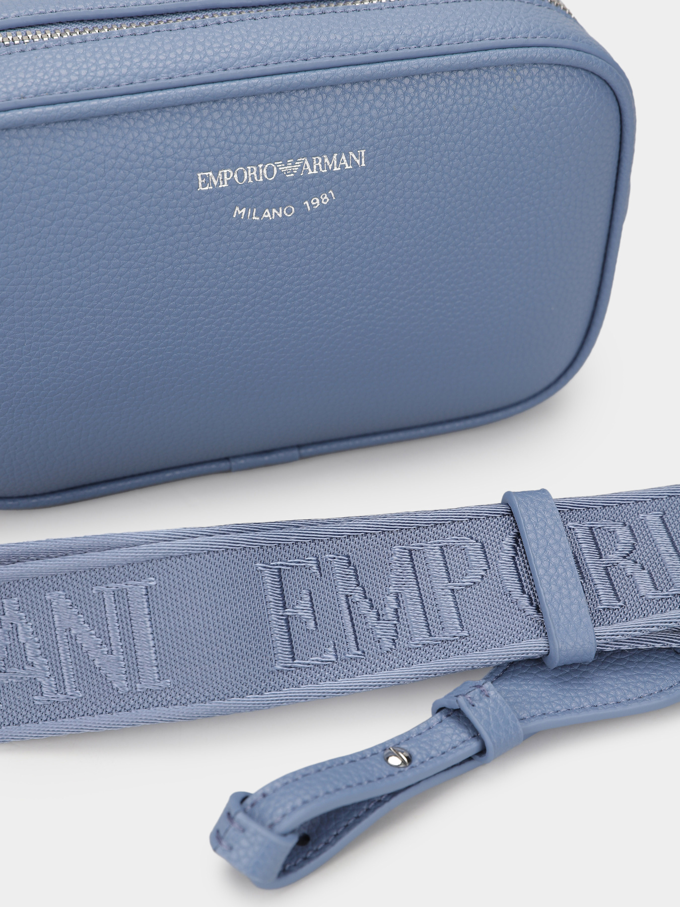 Сумка Emporio Armani модель EW000537-AF12036-M8128 Сумка Emporio Armani модель EW000537-AF12036-M8128 Фото