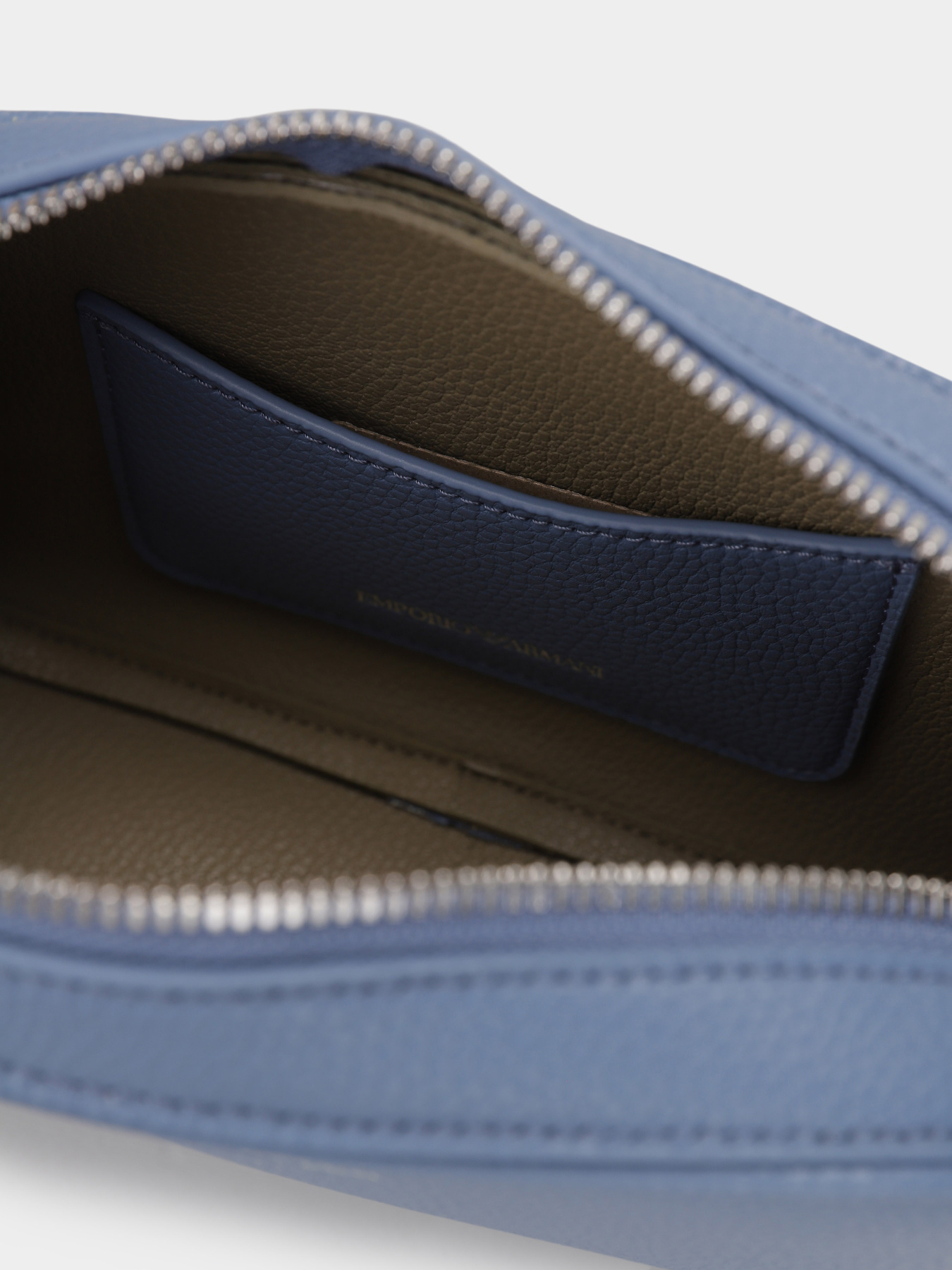 Сумка Emporio Armani модель EW000537-AF12036-M8128 Сумка Emporio Armani модель EW000537-AF12036-M8128 Фото