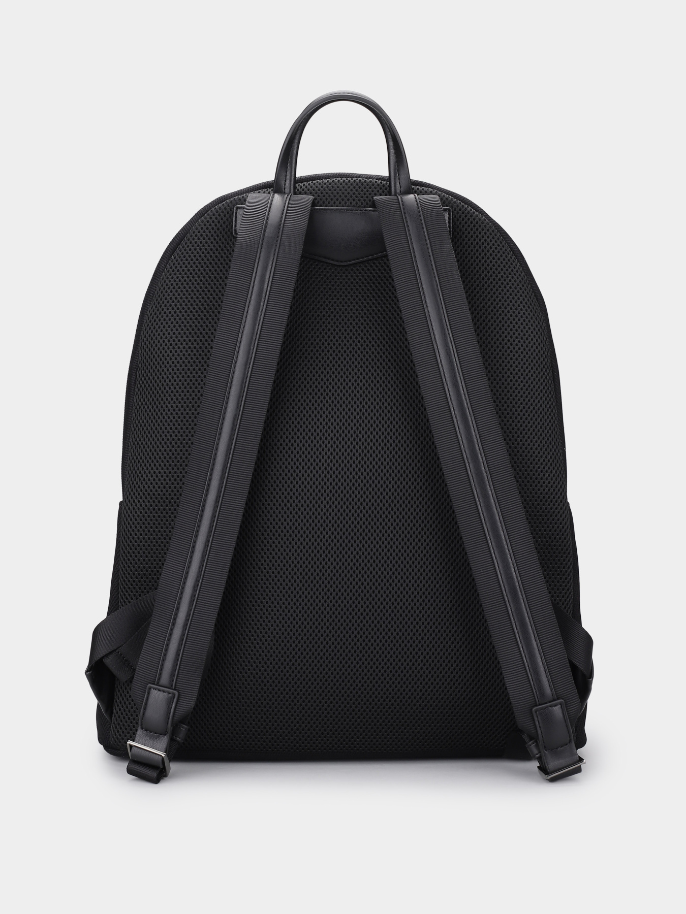 Повседневный рюкзак Emporio Armani модель EM001190-AF13809-UC001 Повседневный рюкзак Emporio Armani модель EM001190-AF13809-UC001 Фото