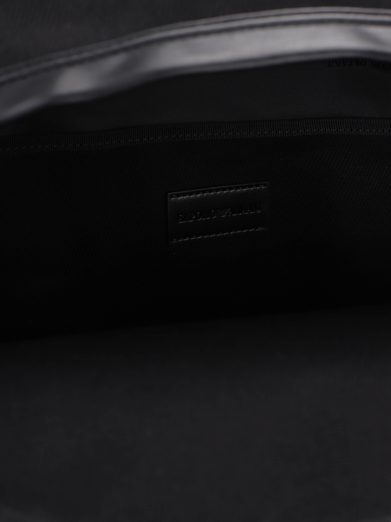 Повседневный рюкзак Emporio Armani модель EM001190-AF13809-UC001 Повседневный рюкзак Emporio Armani модель EM001190-AF13809-UC001 Фото