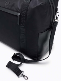 Дорожная сумка Emporio Armani модель EM001802-AF13454-UC001 Фото