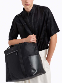 Дорожная сумка Emporio Armani модель EM001802-AF13454-UC001 Фото