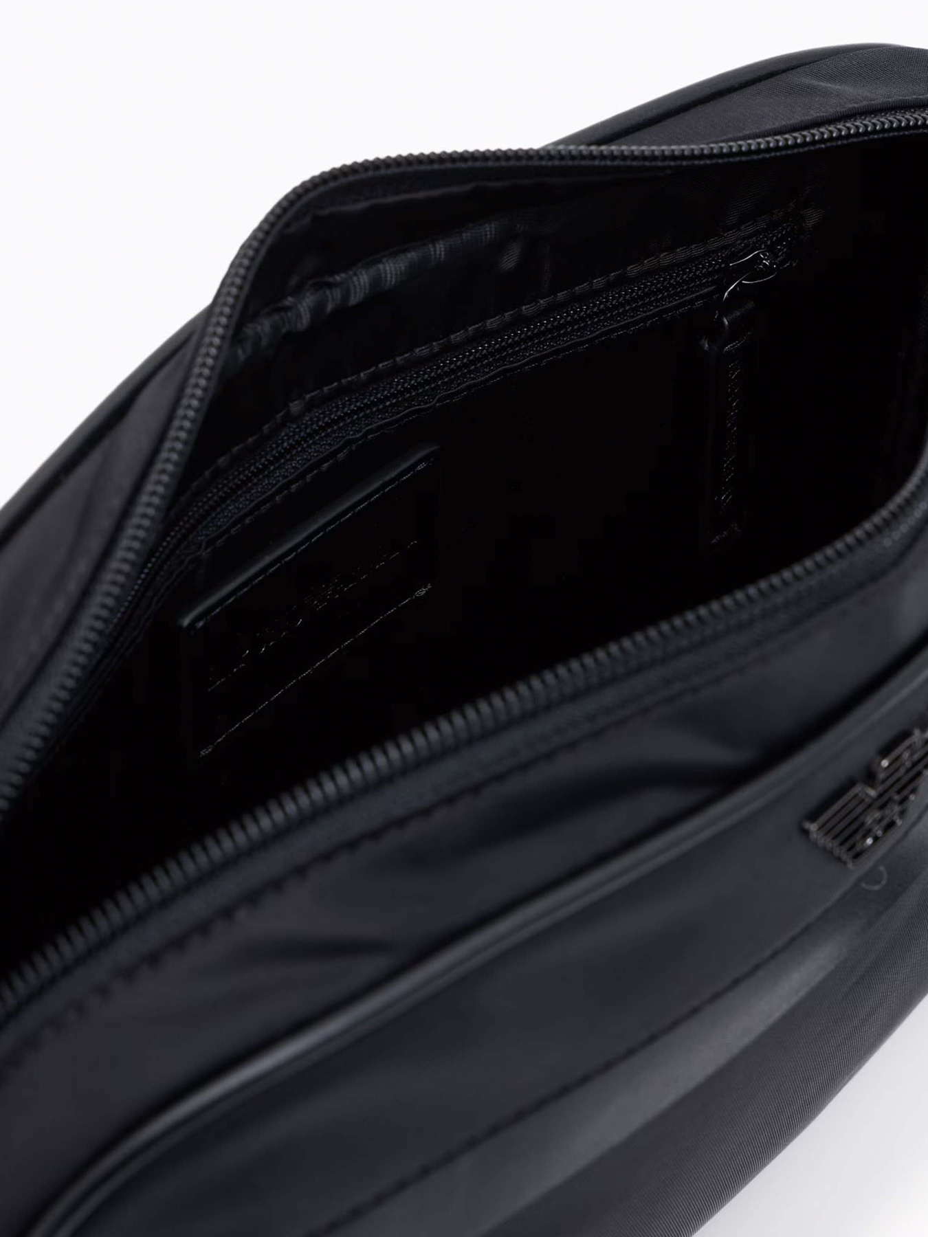 Сумка Emporio Armani модель EM001803-AF13454-UC001 Фото