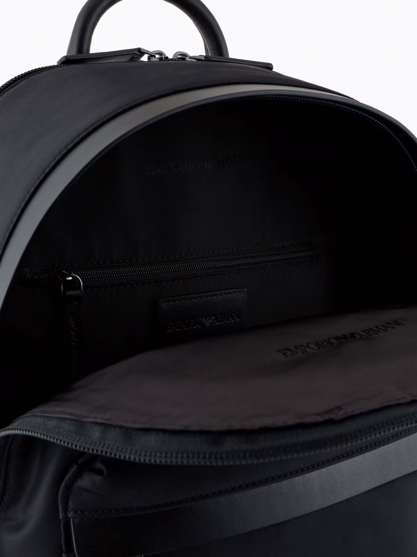 Повсякденний рюкзак Emporio Armani модель EM001804-AF13454-UC001 Фото