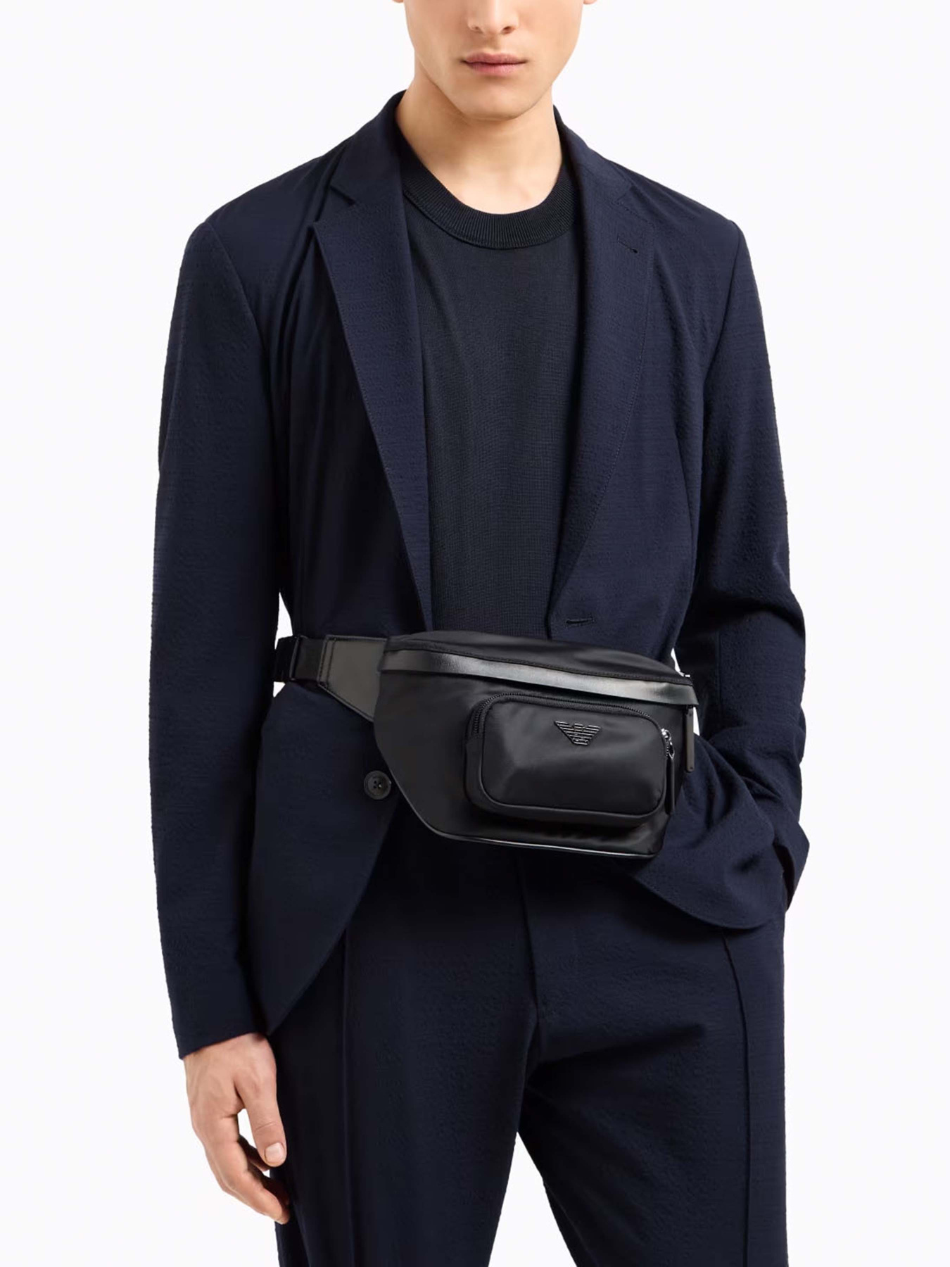 Поясная сумка Emporio Armani модель EM001805-AF13454-UC001 Фото